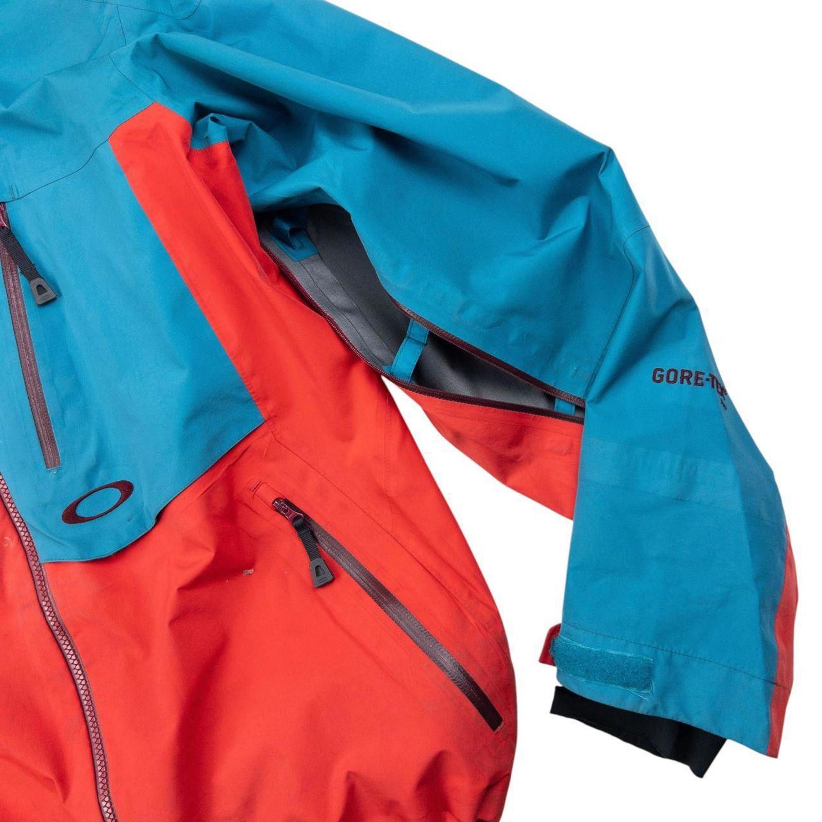 Oakley Vintage Oakley Goretex Pro Snowboarding Jacket Size M Size US M / EU 48-50 / 2 - 6 Thumbnail