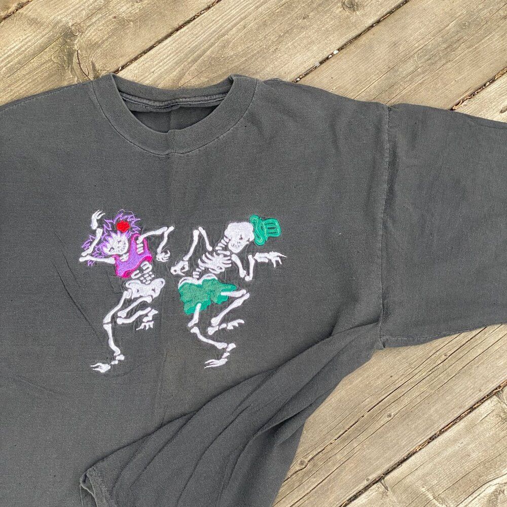 Grateful Dead × Vintage Vintage 1989 Grateful Dead Dancing Skeletons T Shirt Single Size US L / EU 52-54 / 3 - 4 Thumbnail