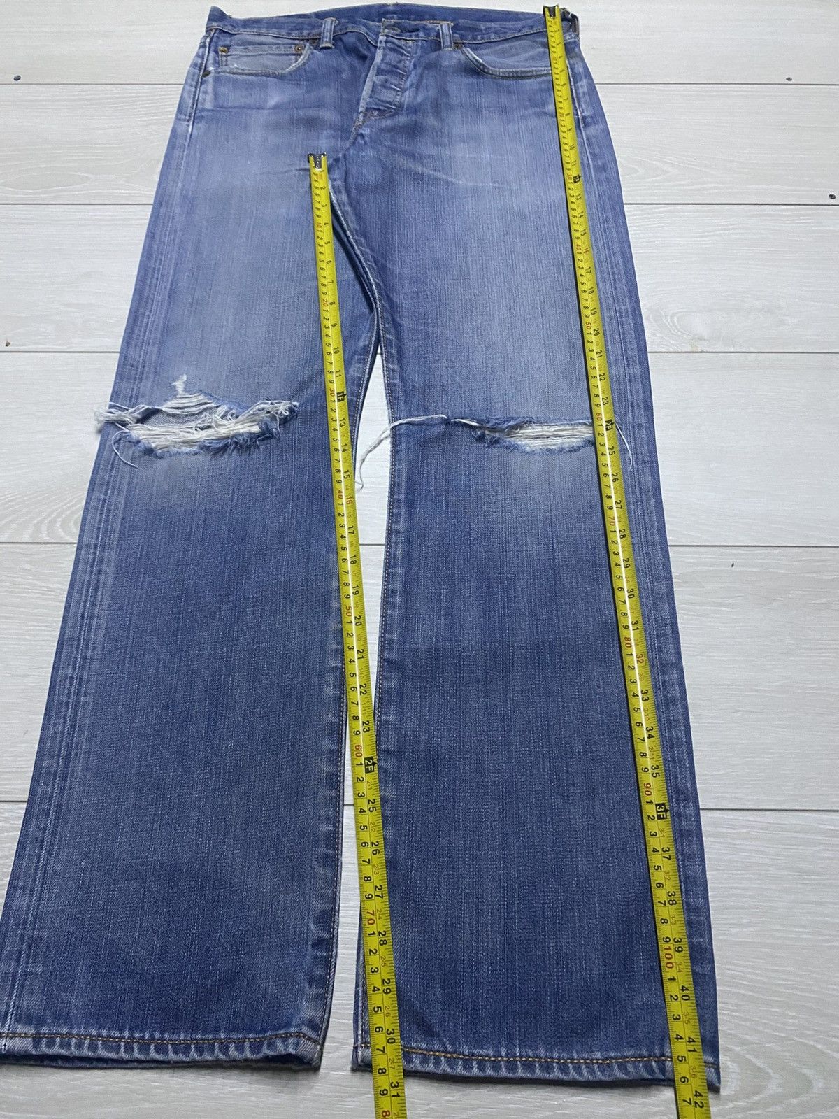 Levi's Vintage Levis 501 Y2K Faded Wash Distressed Loose Jeans Size US 33 - 16 Thumbnail