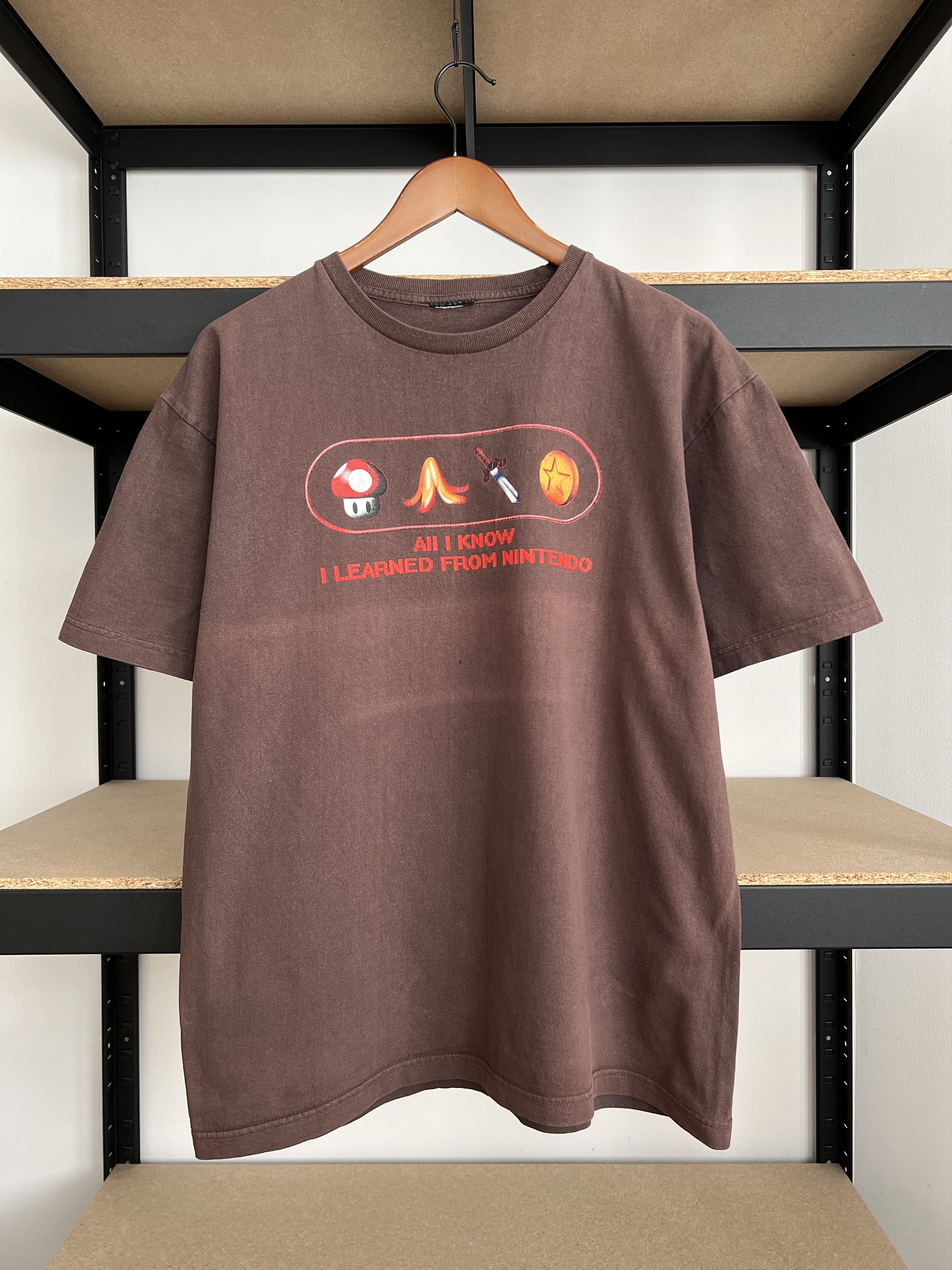 Nintendo Vintage 2000s Super Mario Bros Nintendo Brown T-shirt Size US L / EU 52-54 / 3 - 1 Thumbnail