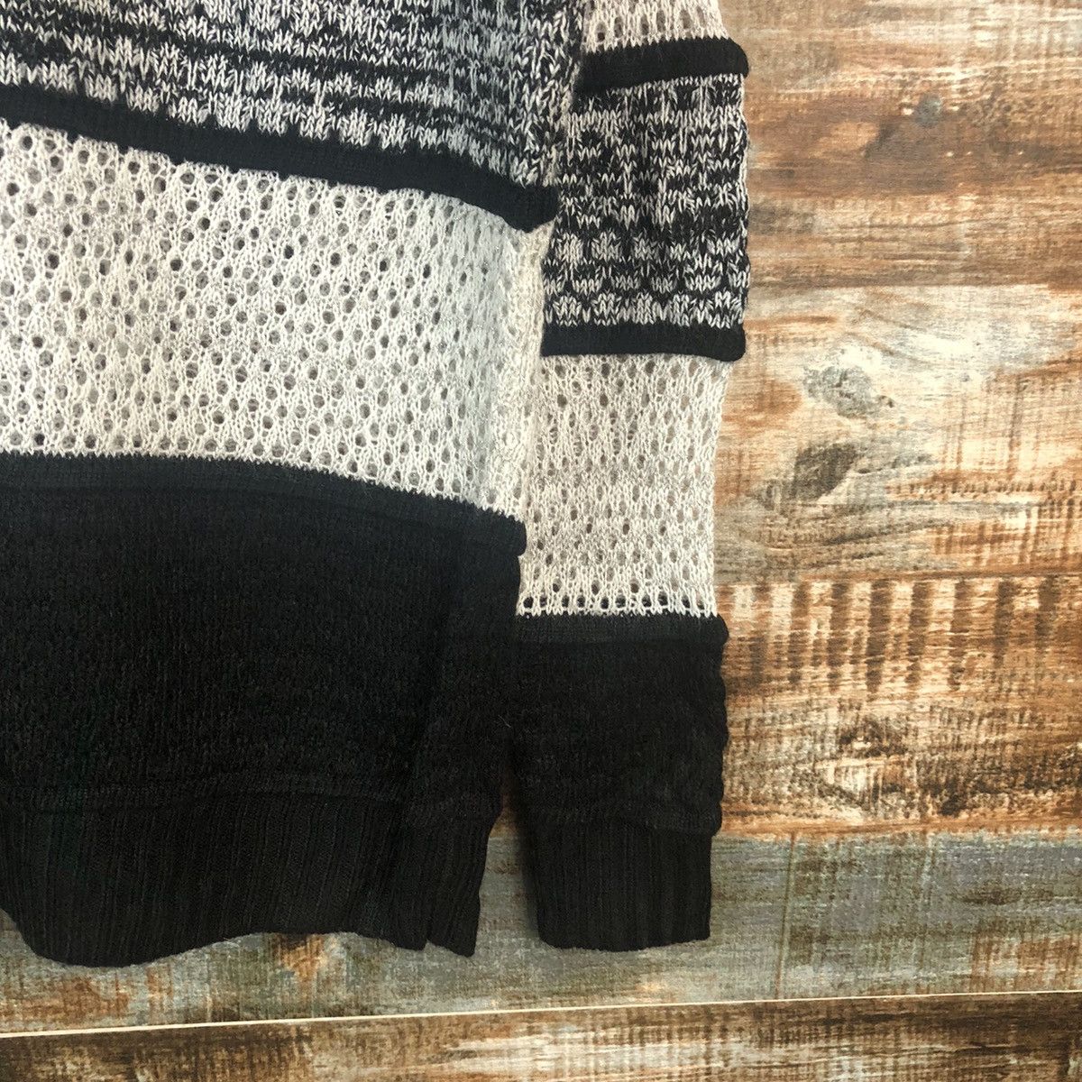 Vintage Bvet 21 Stripe Black Knitwear #A1463 Size US S / EU 44-46 / 1 - 8 Thumbnail