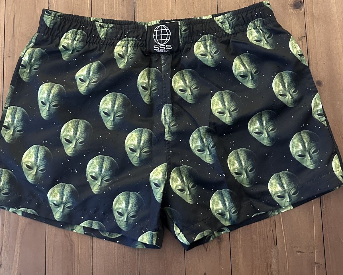 SSS World Corp SSS WORLD CORP SWIM TRUNKS -Alien Size US 30 / EU 46 - 1 Thumbnail