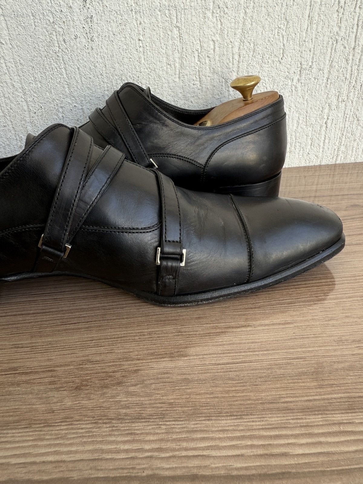 Louis Vuitton Equinox lv logo derby Size US 9 / EU 42 - 14 Thumbnail