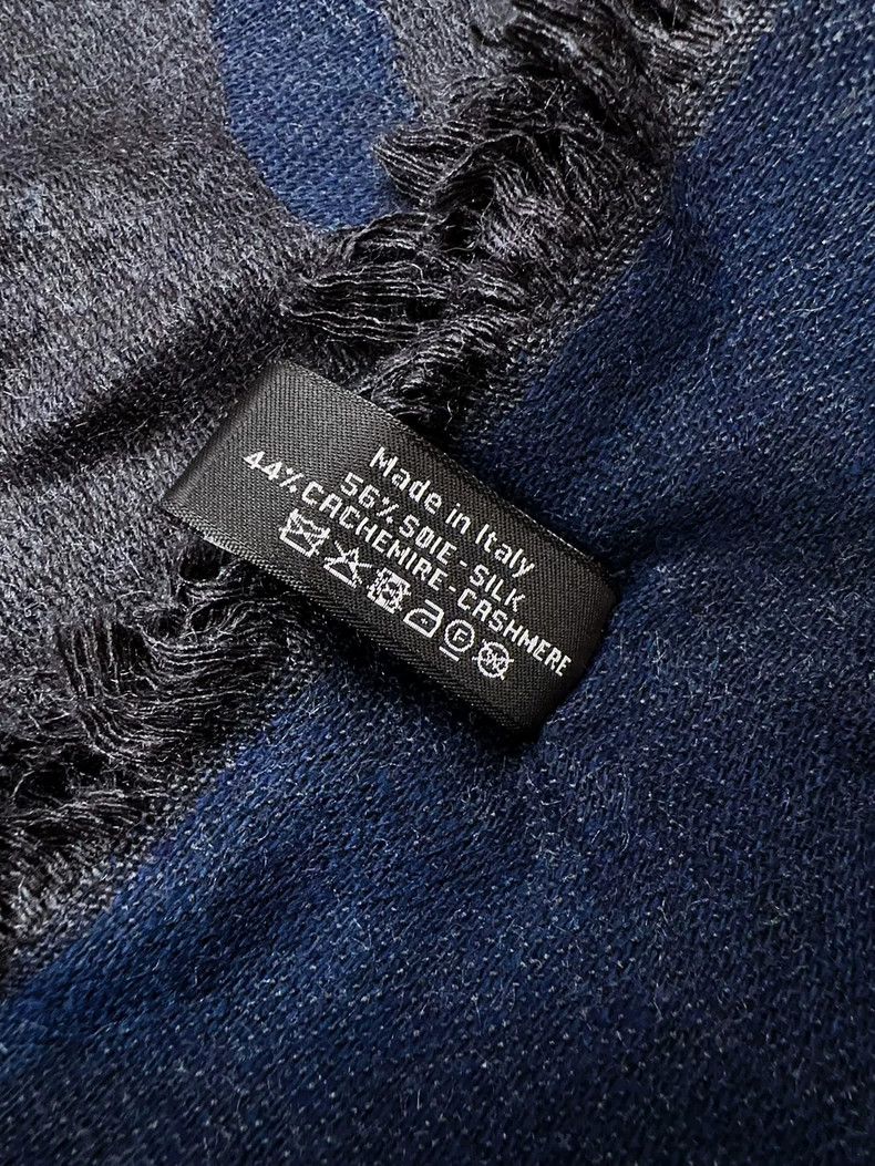 Chanel Chanel Dark blue and gray letter cashmere silk scarf Size ONE SIZE - 5 Thumbnail