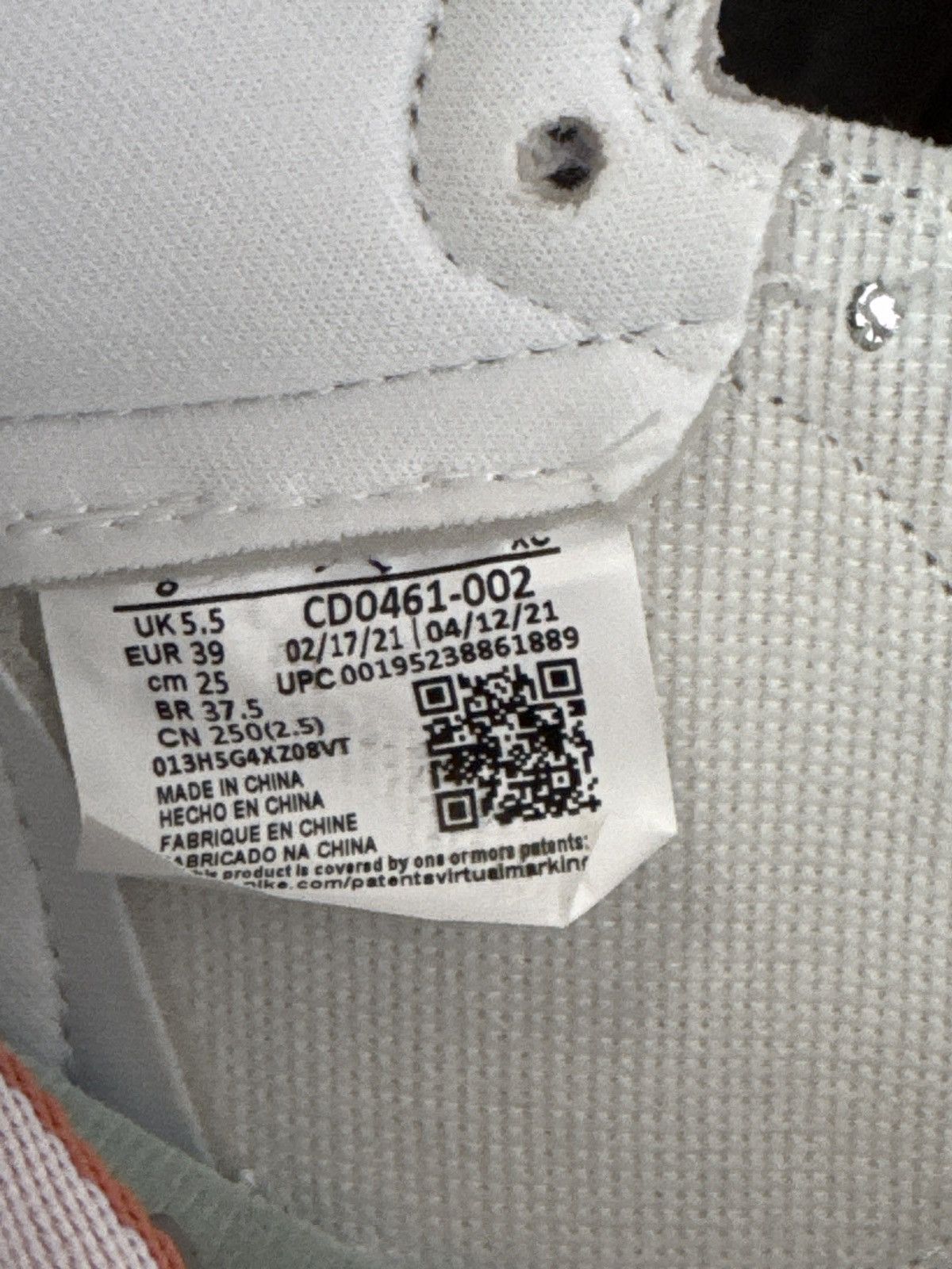 Nike Air Jordan 1 High OG Seafoam/ White Size US 8 / IT 38 - 2 Thumbnail