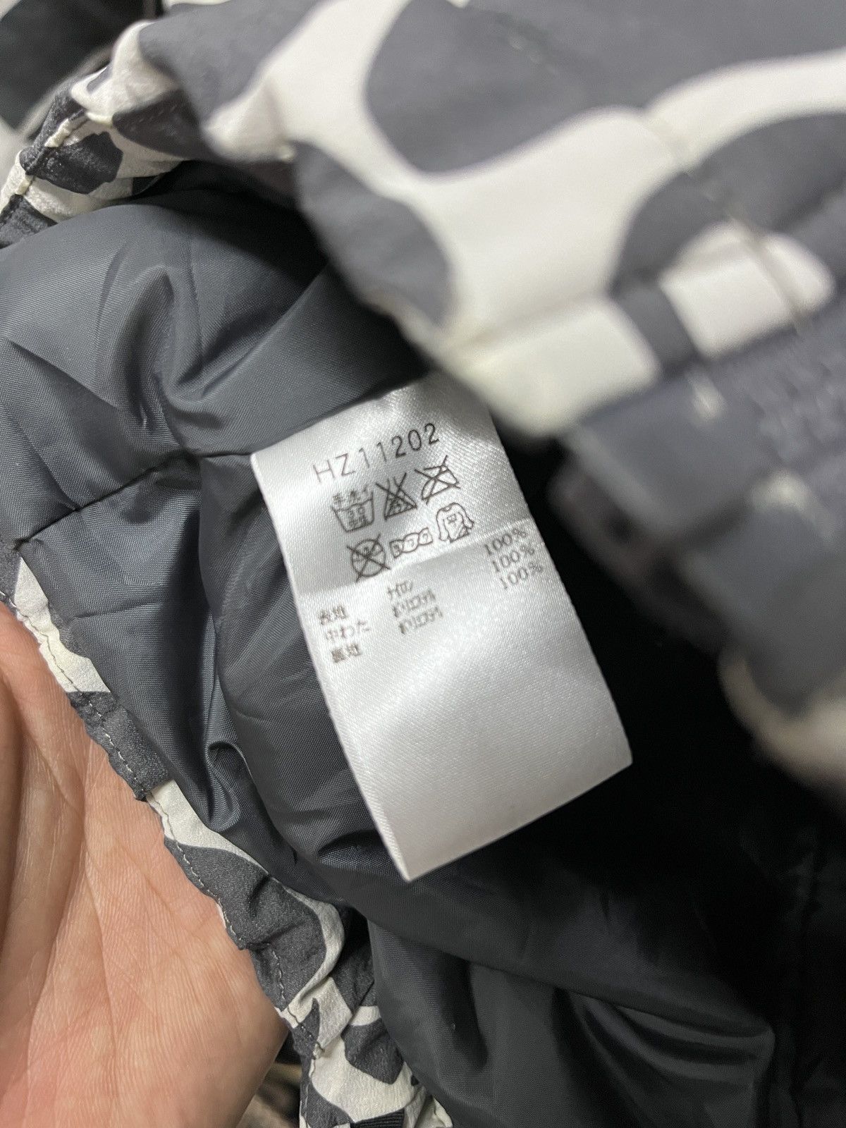 Helly Hansen ‼️🔥HELLY HANSEN WINDBREAKER 🔥‼️ Size US L / EU 52-54 / 3 - 5 Thumbnail