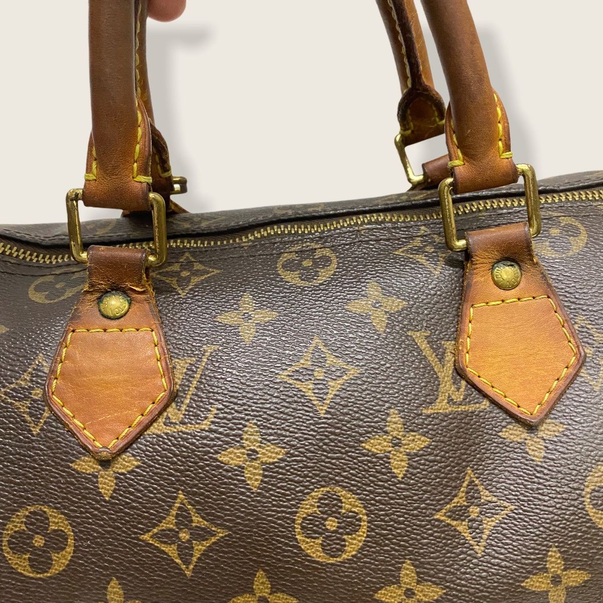 Louis Vuitton ‼️LASTDROP‼️ AUTHENTIC LOUIS VUITTON MONOGRAM SPEEDY 30 BAG Size ONE SIZE - 11 Thumbnail