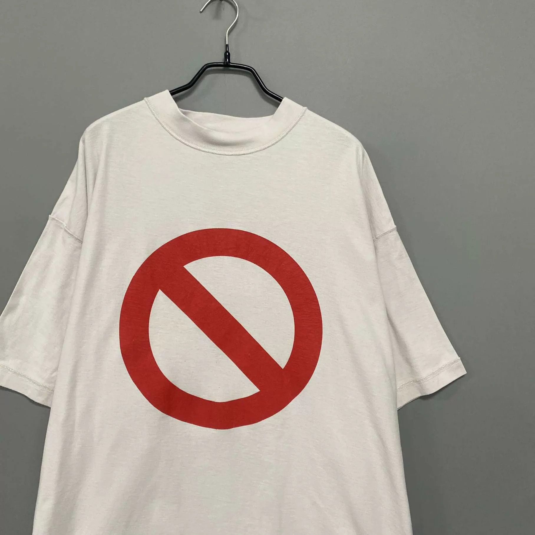 Balenciaga Balenciaga Bfrnd short sleeve top size 3 95 new Size US L / EU 52-54 / 3 - 2 Thumbnail