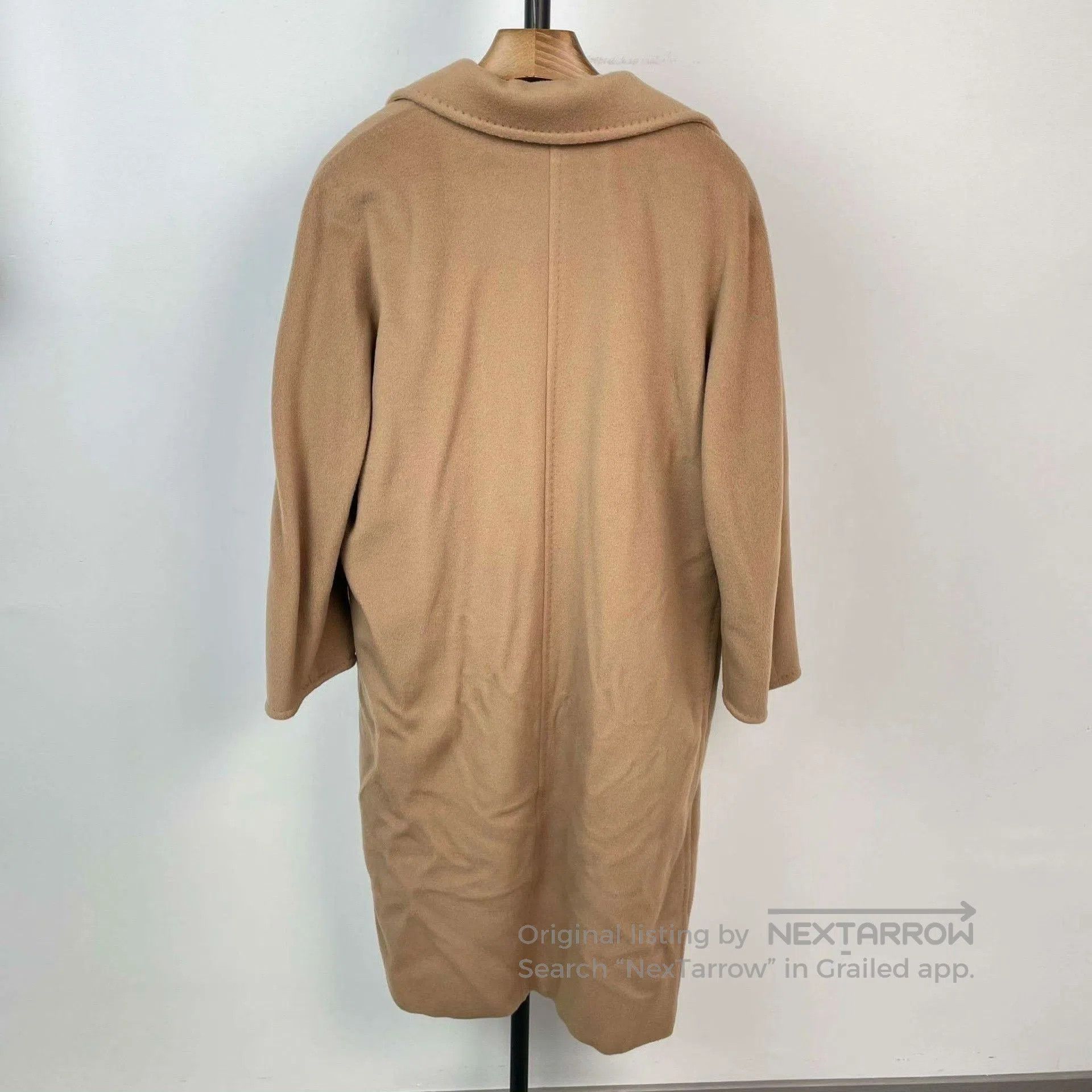 Max Mara MaxMara Camel Double-Breasted Wool Coat. Size M / US 6-8 / IT 42-44 - 2 Thumbnail