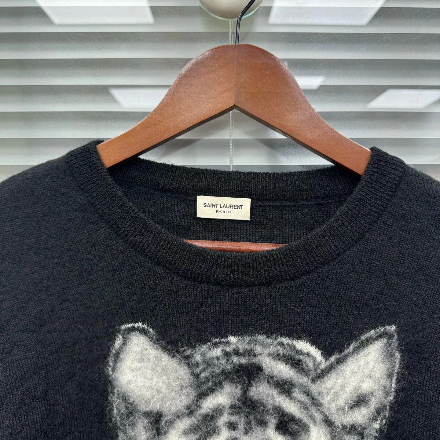 Saint Laurent Paris Saint Laurent Tiger Sequin Hoodie XS - Excellent Cond. Size US XS / EU 42 / 0 - 4 Thumbnail