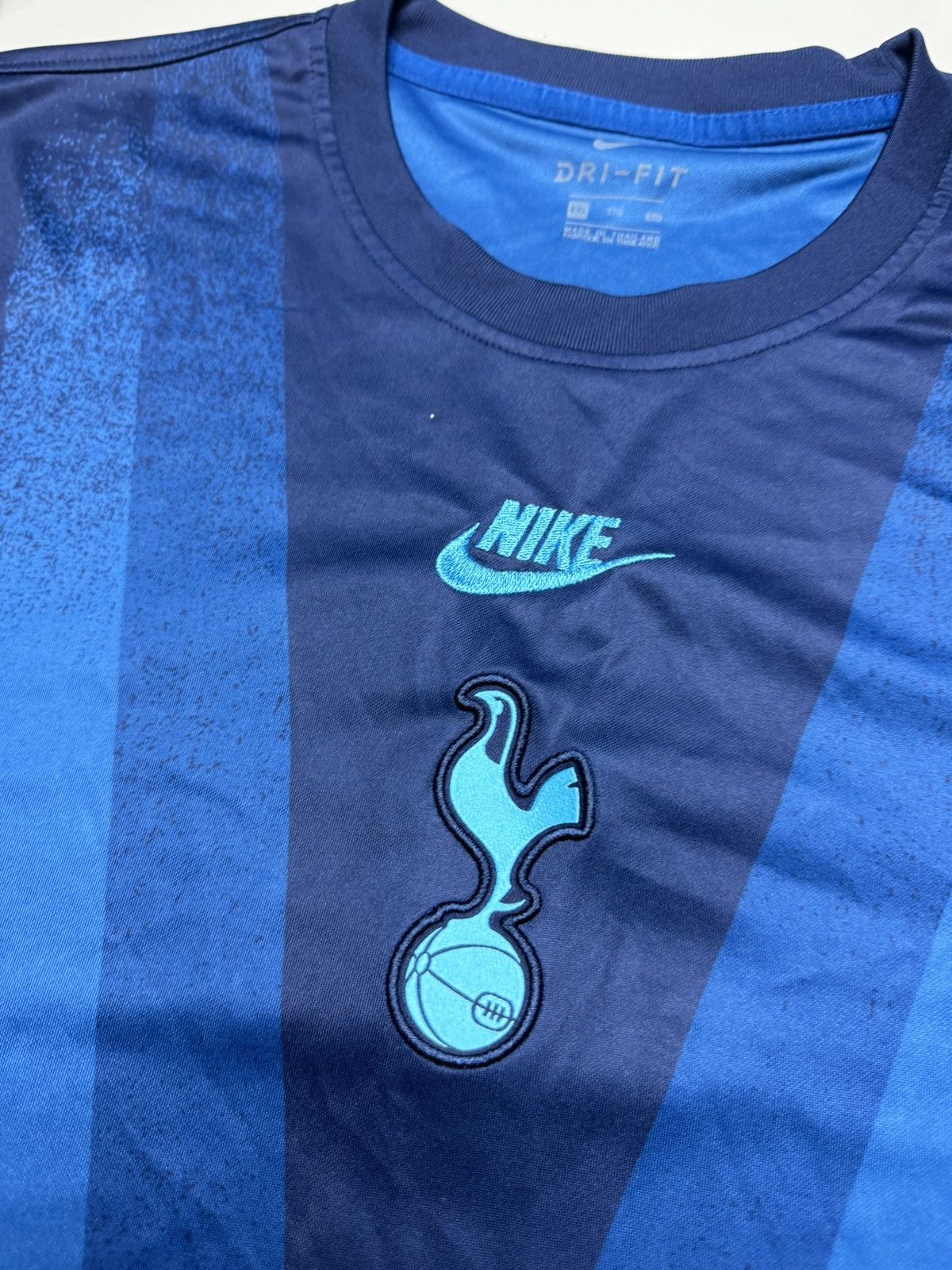 Vintage Rare vintage Tottenham Nike soccer jersey y2k Size US XXL / EU 58 / 5 - 6 Thumbnail