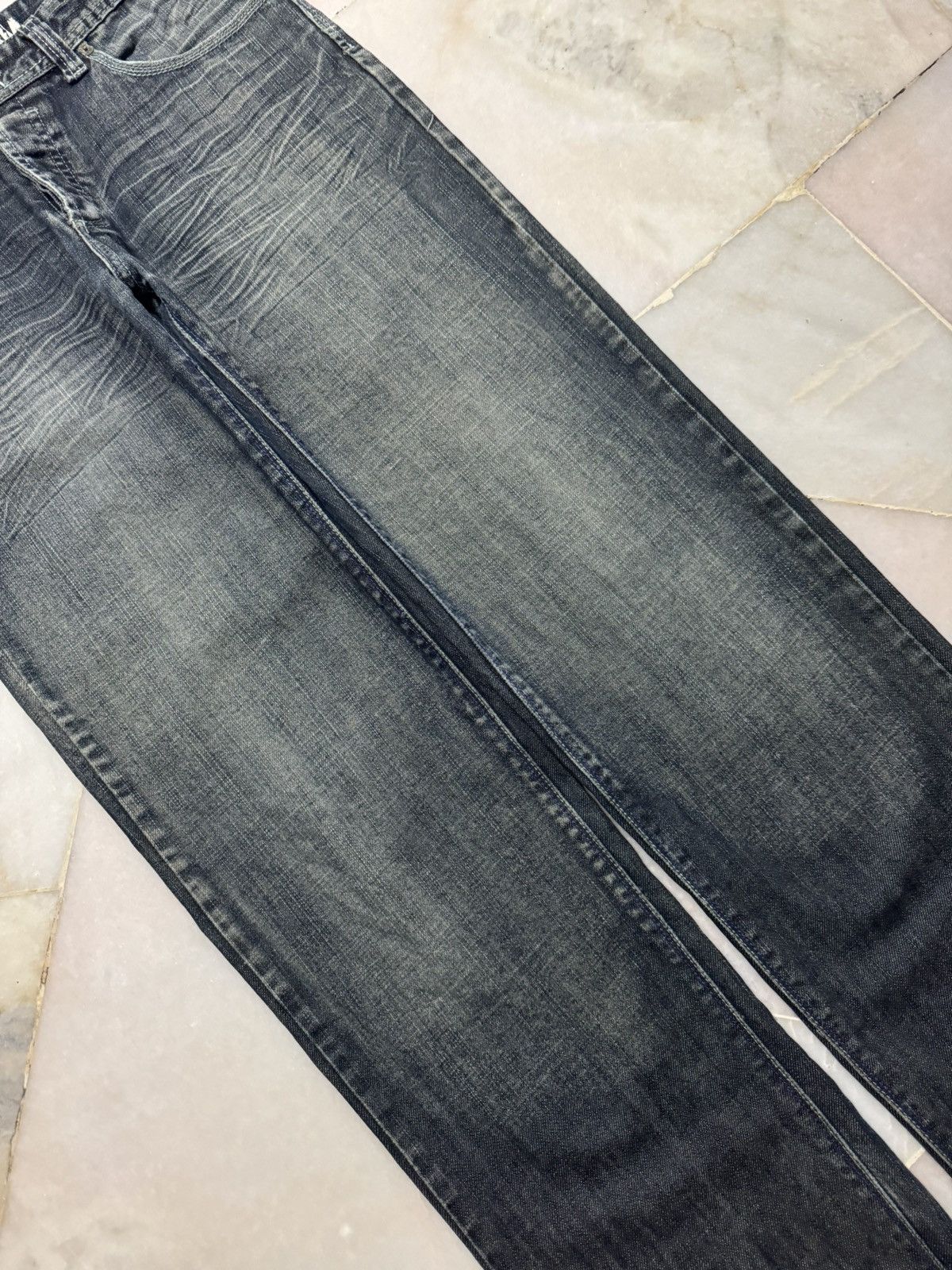 Japanese Brand 💥GRUNGE💥90's STYLE INSANE JULES CLAWMARK DISTRESS DARK JEANS Size US 33 - 7 Thumbnail