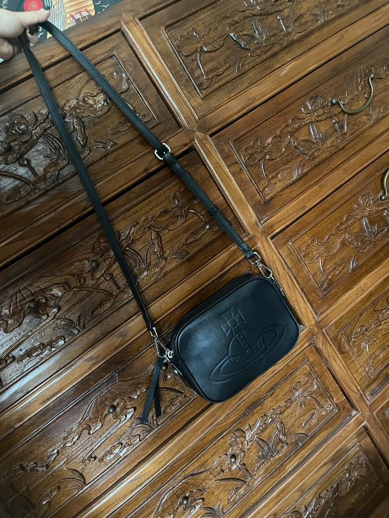 Vivienne Westwood vivienne westwood size os Saturn logo leather shoulder bag Size ONE SIZE - 8 Thumbnail