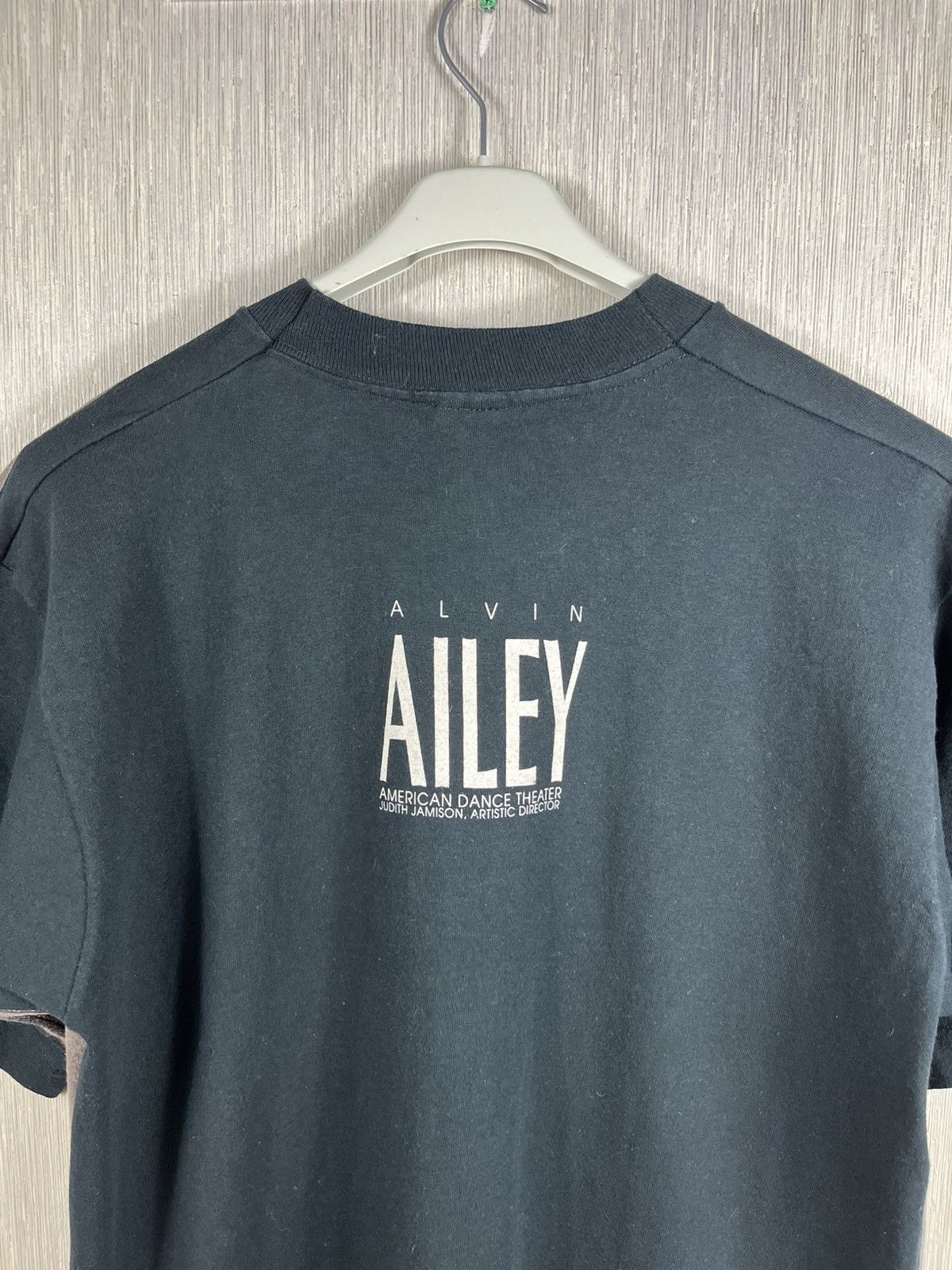 Vintage Vintage 90s Alvin Ailey x Annie Liebovitz full print t-shirt Size US L / EU 52-54 / 3 - 21 Thumbnail