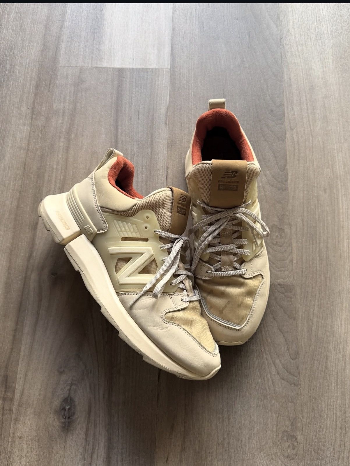 Auralee × New Balance Tokyo Design Studio Gore-Tex RJC2 Size US 9 / EU 42 - 1 Thumbnail