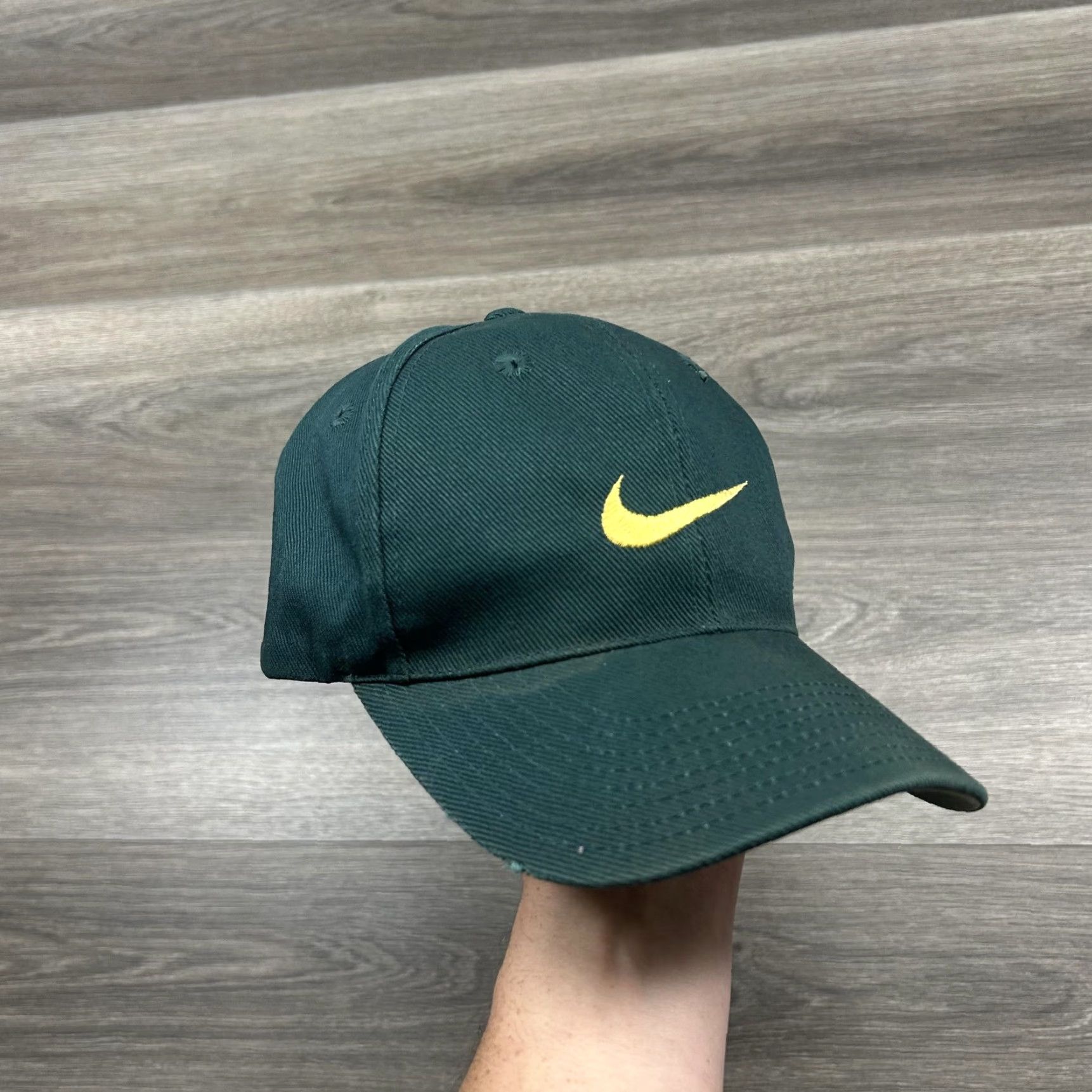 Nike VINTAGE Nike Hat Cap Mens S Green Yellow Swoosh Snap Back 90s RARE Baseball Cap Mens Adjustable Twill Cotton Front Swoosh 90s USA Women? Size ONE SIZE - 2 Thumbnail