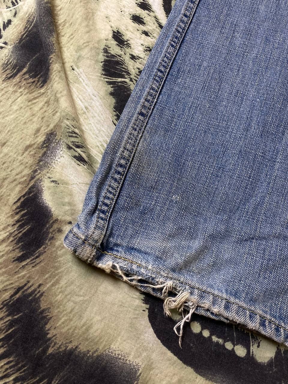 Levi's × Vintage Vintage Levi’s 514 light blue denim jeans Size US 32 / EU 48 - 15 Thumbnail