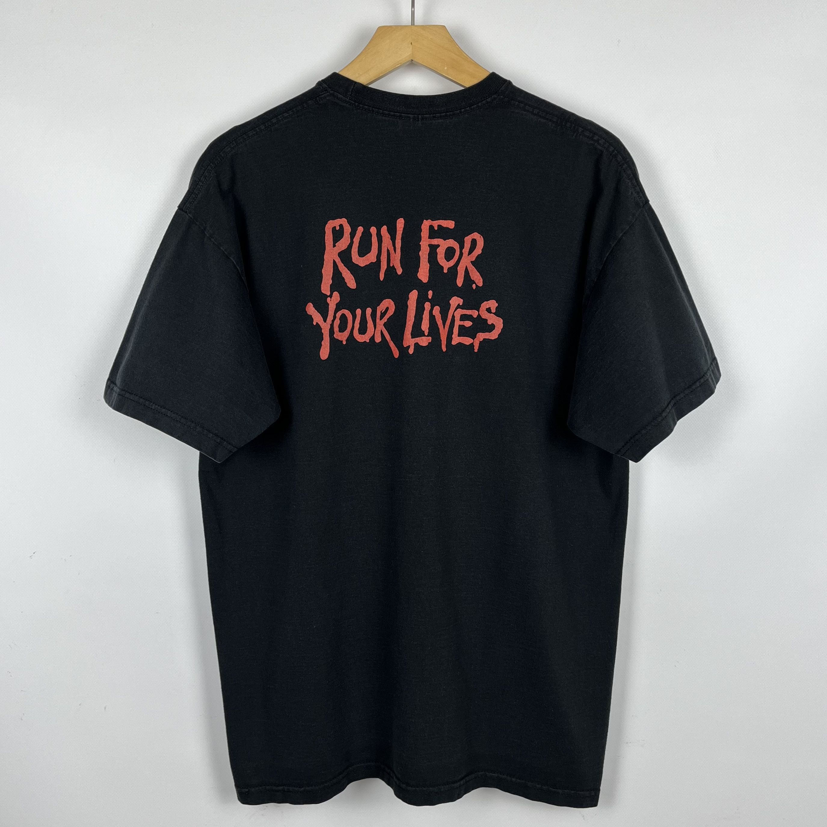 Band Tees Vintage Iron Maiden Run To The Hills Rock Band T Shirt 2005 Size US L / EU 52-54 / 3 - 14 Thumbnail