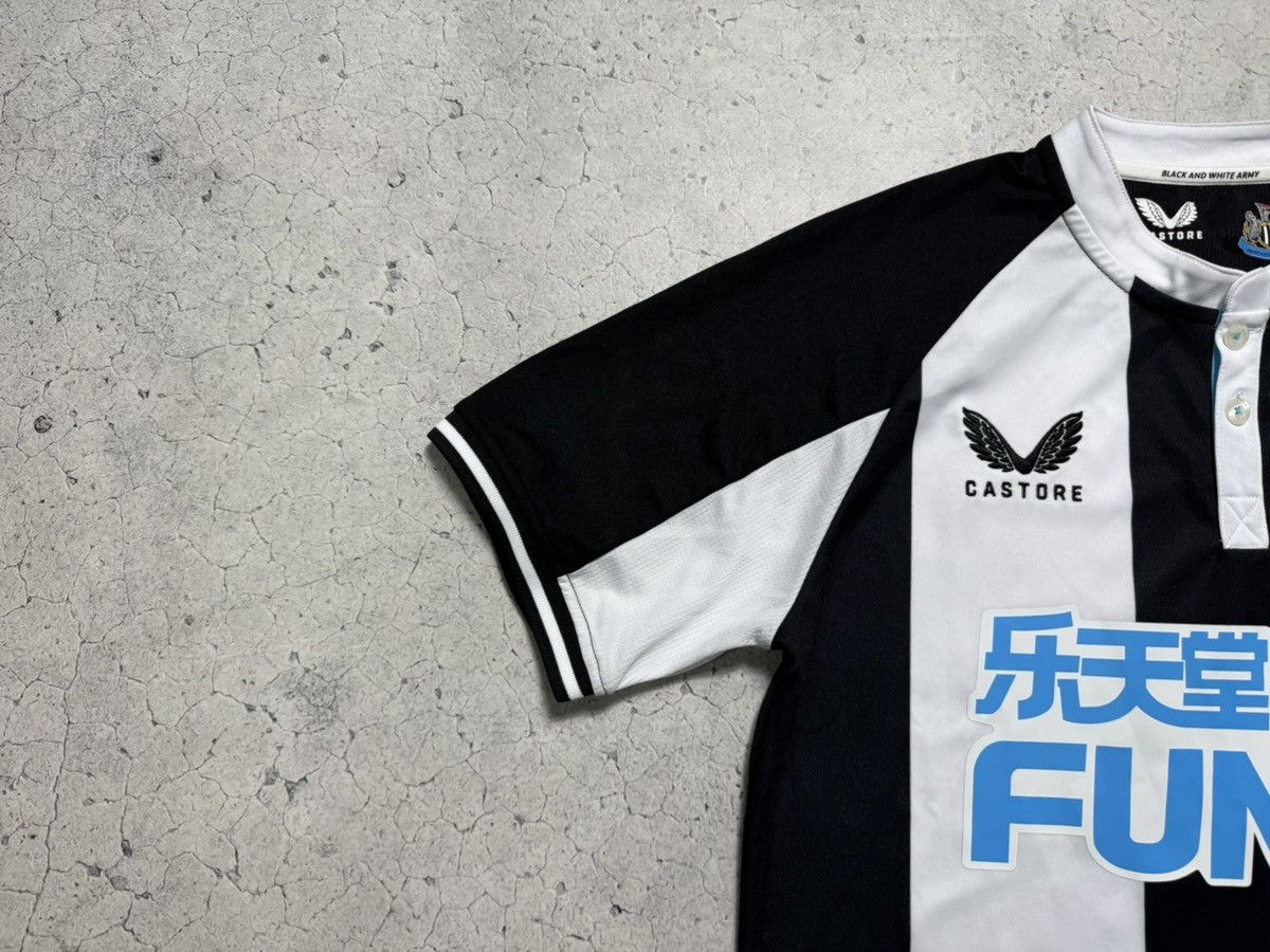 Castore Castore FC Newcastle United 2022/2023 Vintage Soccer Jersey Size US M / EU 48-50 / 2 - 4 Thumbnail