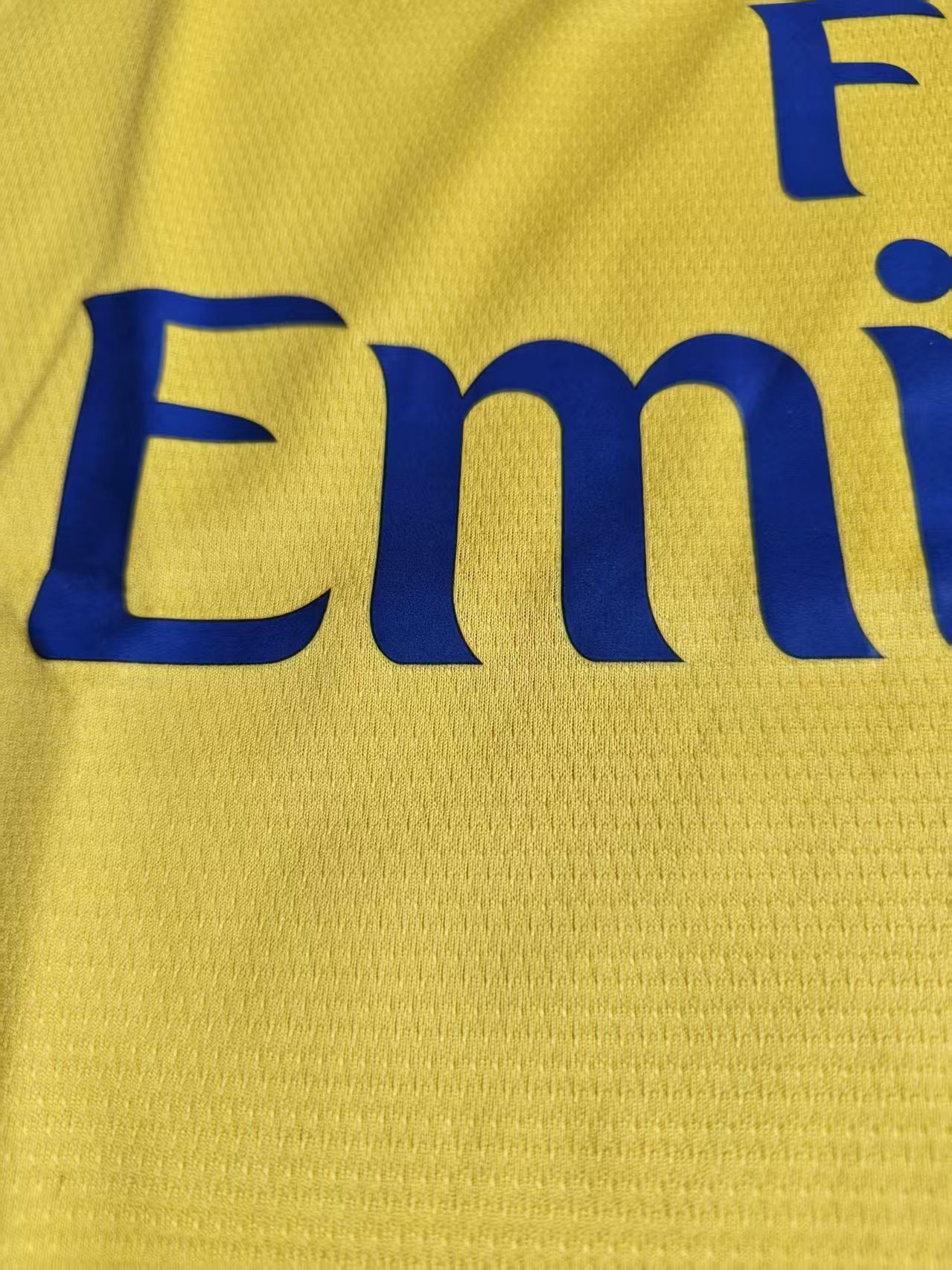 Other 2013 14 Arsenal Jersey Yellow S Size US S / EU 44-46 / 1 - 5 Thumbnail
