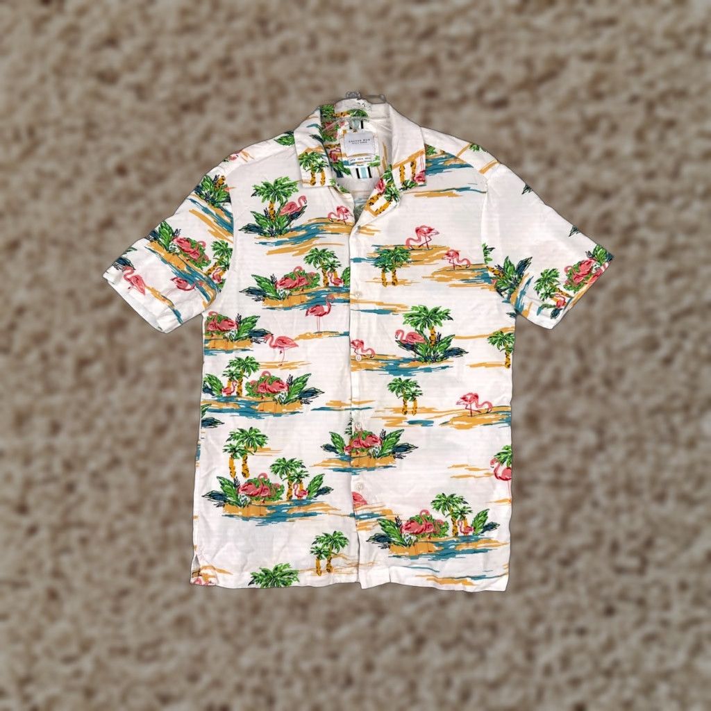 Vintage Cactus Man Shirt Adult Medium White Beige Pink Flamingo Palm Tree 100% Rayon Hawaiian Button-Up Mens Shirt Size US M / EU 48-50 / 2 - 1 Thumbnail