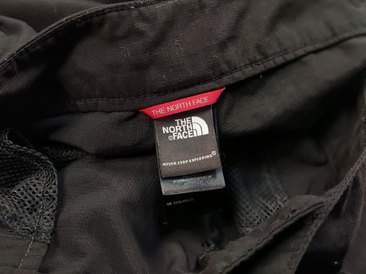 The North Face Vintage 90's The North Face Cargo Black Track Pants x Shorts Size US 32 / EU 48 - 14 Thumbnail