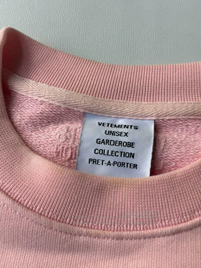 Vetements Vetements Logo Signature Hoodie Size US XS / EU 42 / 0 - 4 Thumbnail