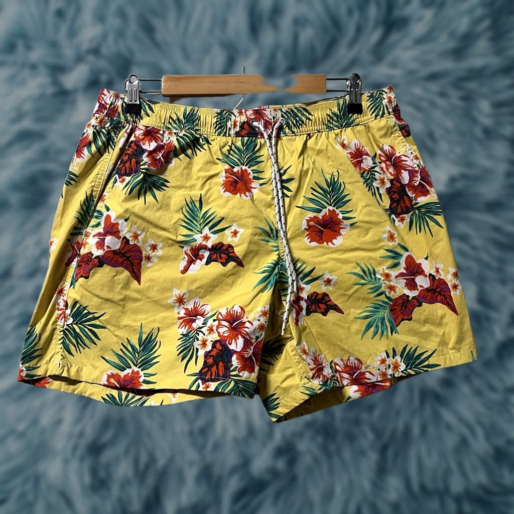 J.Crew J Crew Board Shorts Mens Large Yellow Floral Hawaiian Lined Size US 33 - 1 Thumbnail