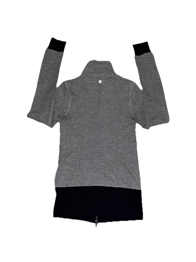 Lululemon Lululemon Nice Asana Jacket Sz 4 Full Zip Black Grey color Size S / US 4 / IT 40 - 5 Thumbnail