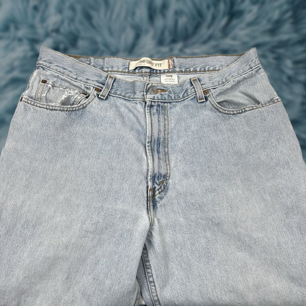 Levi's Vintage Levi'S 560 Loose Fit Straight Leg Jeans - Blue - Medium Wash 36x34 Size US 36 / EU 52 - 1 Thumbnail
