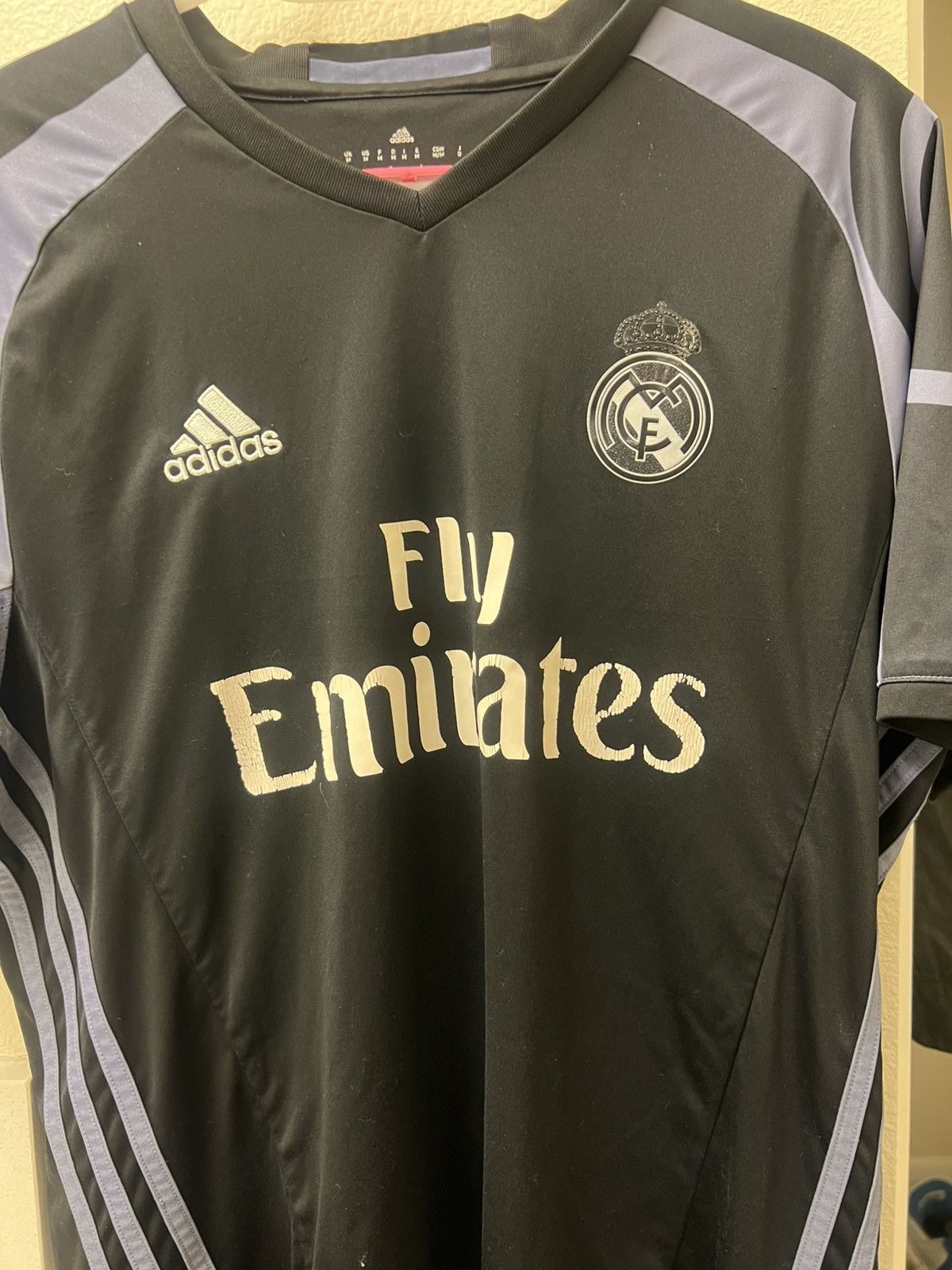 Adidas Ronaldo #7 Real Madrid 2016/17 Third Jersey Size US M / EU 48-50 / 2 - 1 Thumbnail