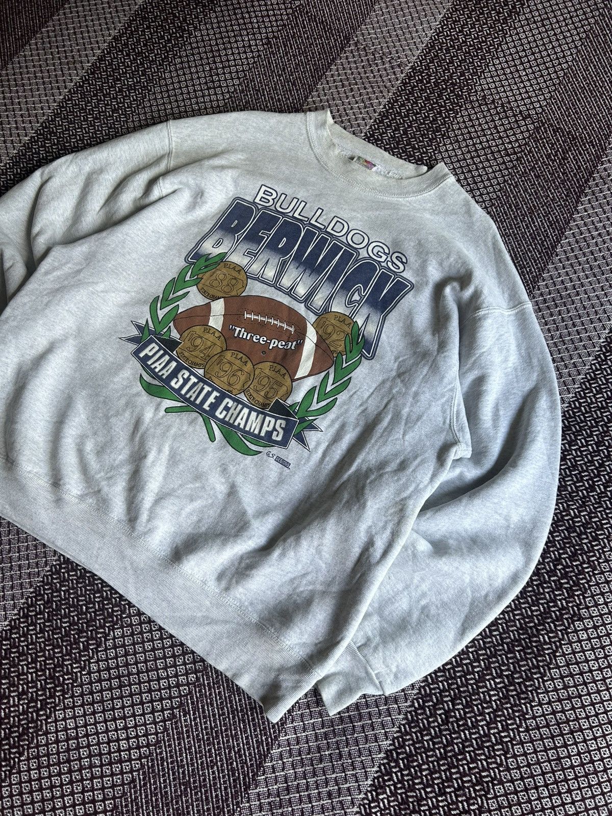 Fruit Of The Loom × Vintage Vintage Crewneck Heavy Sweatshirt FOTL Made In USA Size L-XL Size US L / EU 52-54 / 3 - 2 Thumbnail