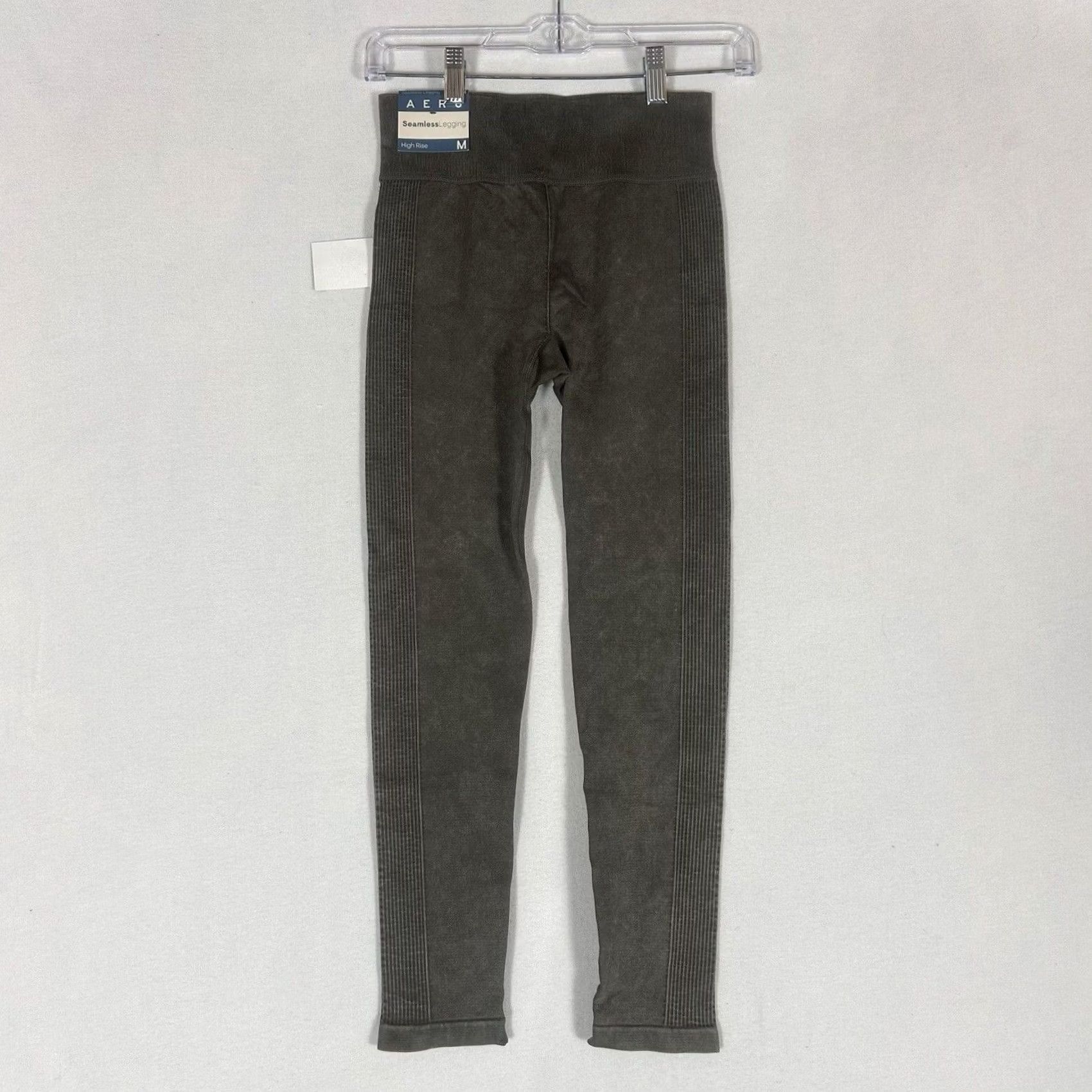 Vintage Aero Leggings Main Point Seamless High Rise Ankle Women M Olive Green NWT Shirt? Size 32" / US 10 / IT 46 - 7 Thumbnail