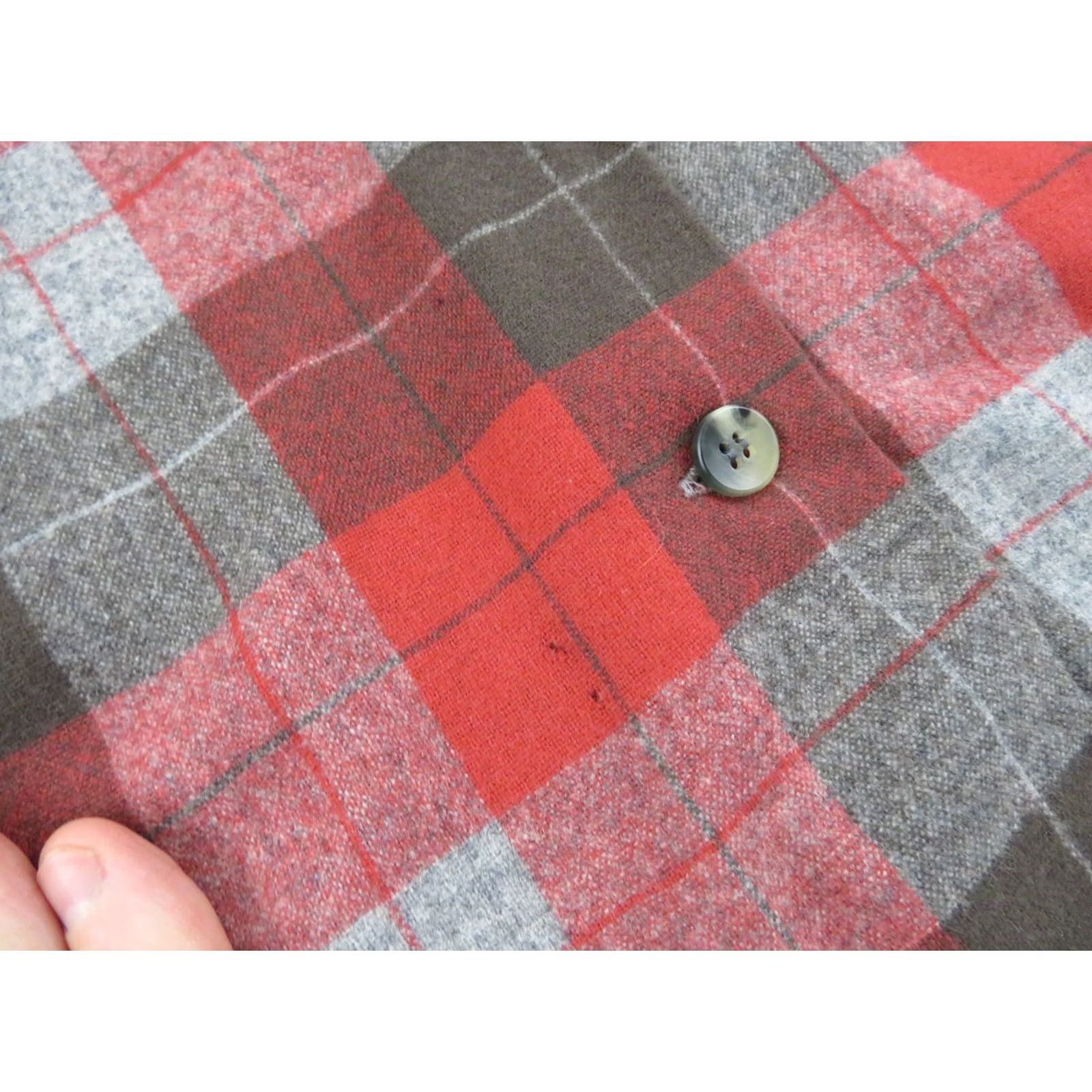 Pendleton Vtg Pendleton Board Shirt Womens Sz Small Wool Shadow Plaid Loop Collar Tuckeroo Size S / US 4 / IT 40 - 5 Thumbnail
