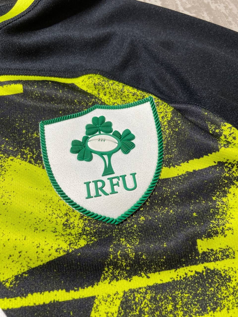 Canterbury of New Zealand × Vintage IRFU Ireland Rugby Jersey SIZE M Size US M / EU 48-50 / 2 - 3 Thumbnail