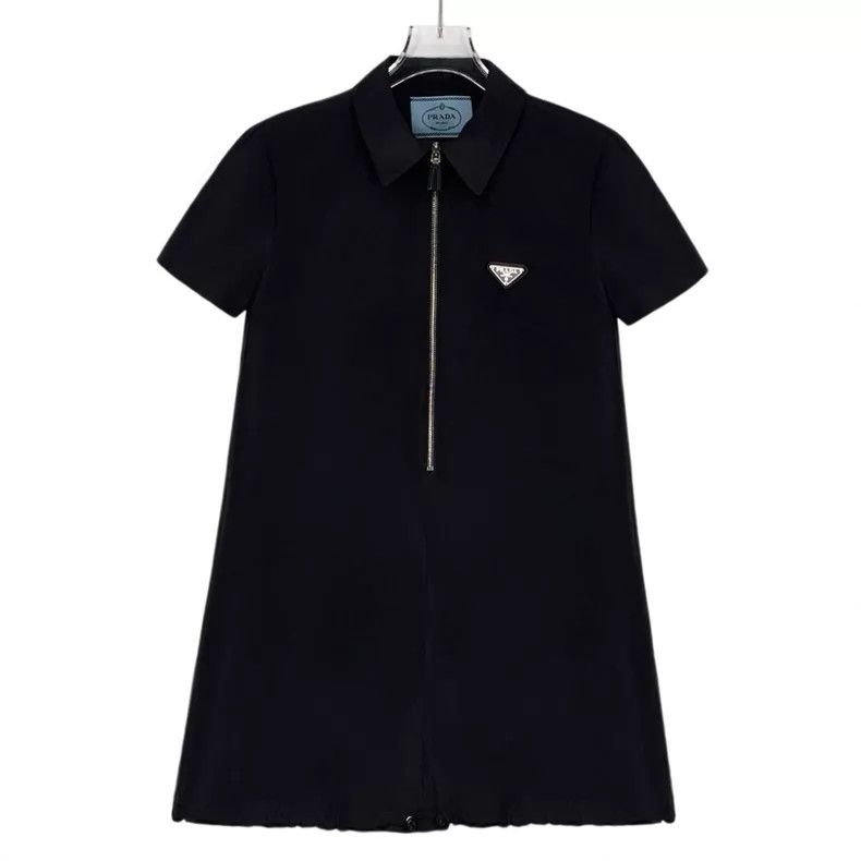 Prada Prada 23 styles of black triangle mulberry silk lapel semi Size XXS / US 00 / IT 34 - 1 Thumbnail