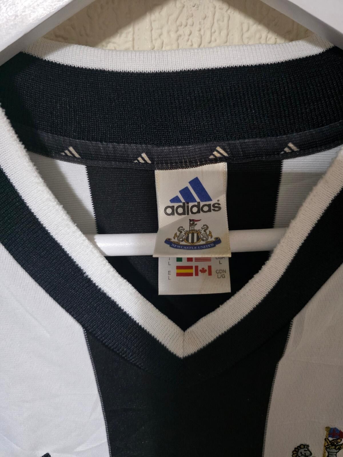 Other Newcastle United 2001/03 Adidas L/S Home shirt - Large Size US L / EU 52-54 / 3 - 3 Thumbnail