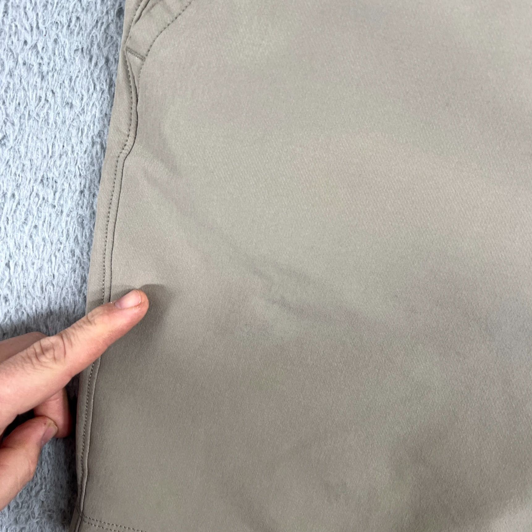 Vintage Public Rec Men Golf Shorts 36 Beige Performance 8" Pocket Size US 36 / EU 52 - 3 Thumbnail