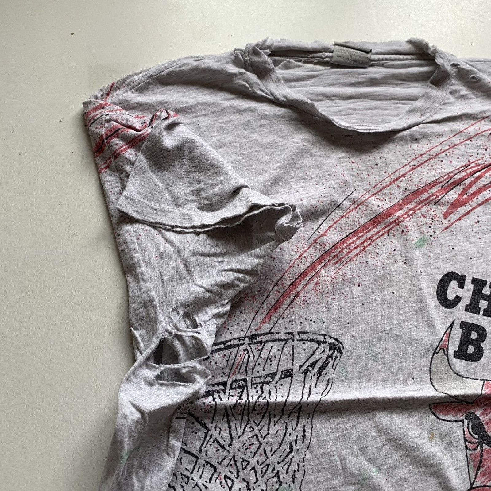 NBA × Vintage Vintage 90s Chicago Bulls NBA AOP T Shirt XL Distressed Rare Size US XL / EU 56 / 4 - 8 Thumbnail