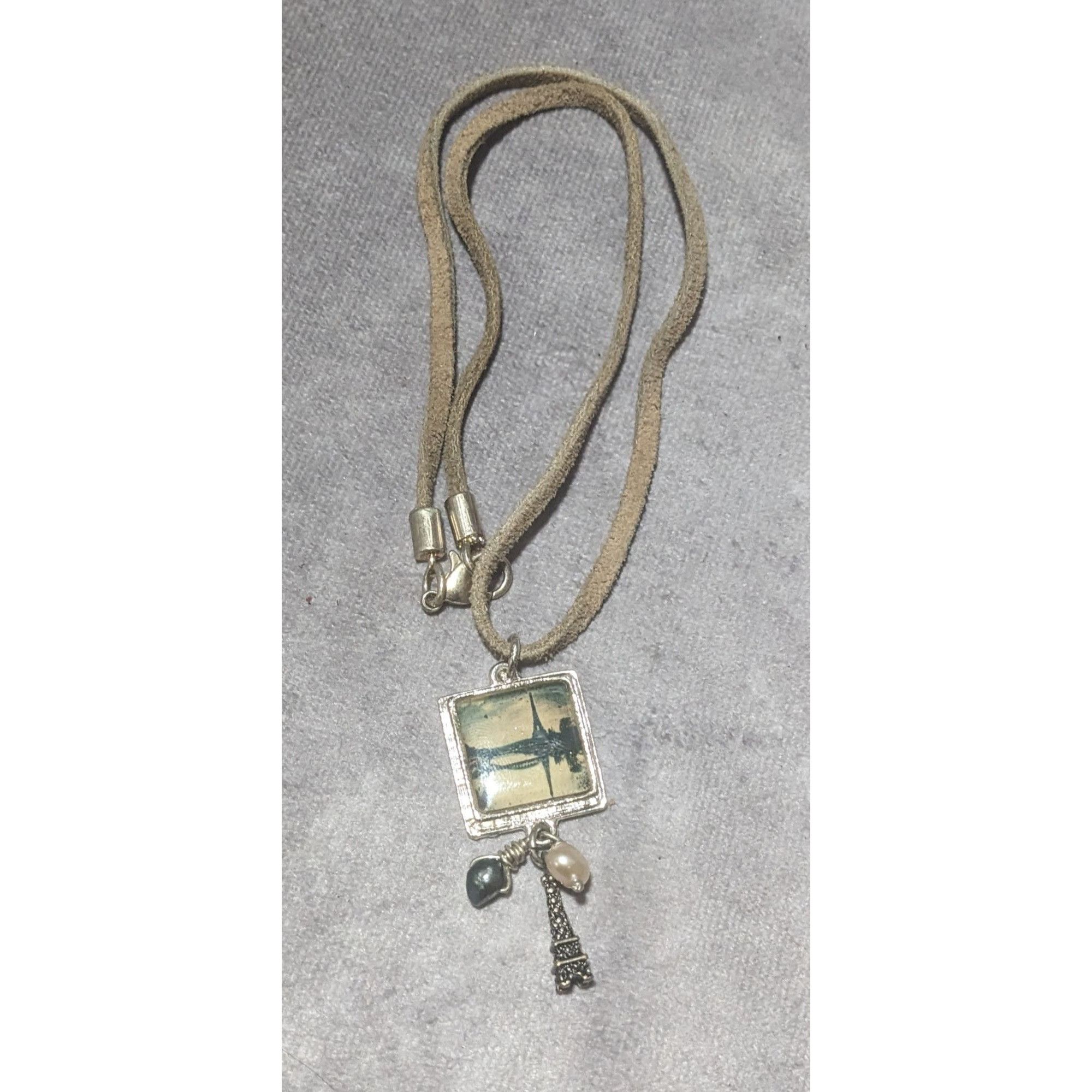 Other Retro Paris France Suede Pearl Charm Necklace Size ONE SIZE - 8 Thumbnail
