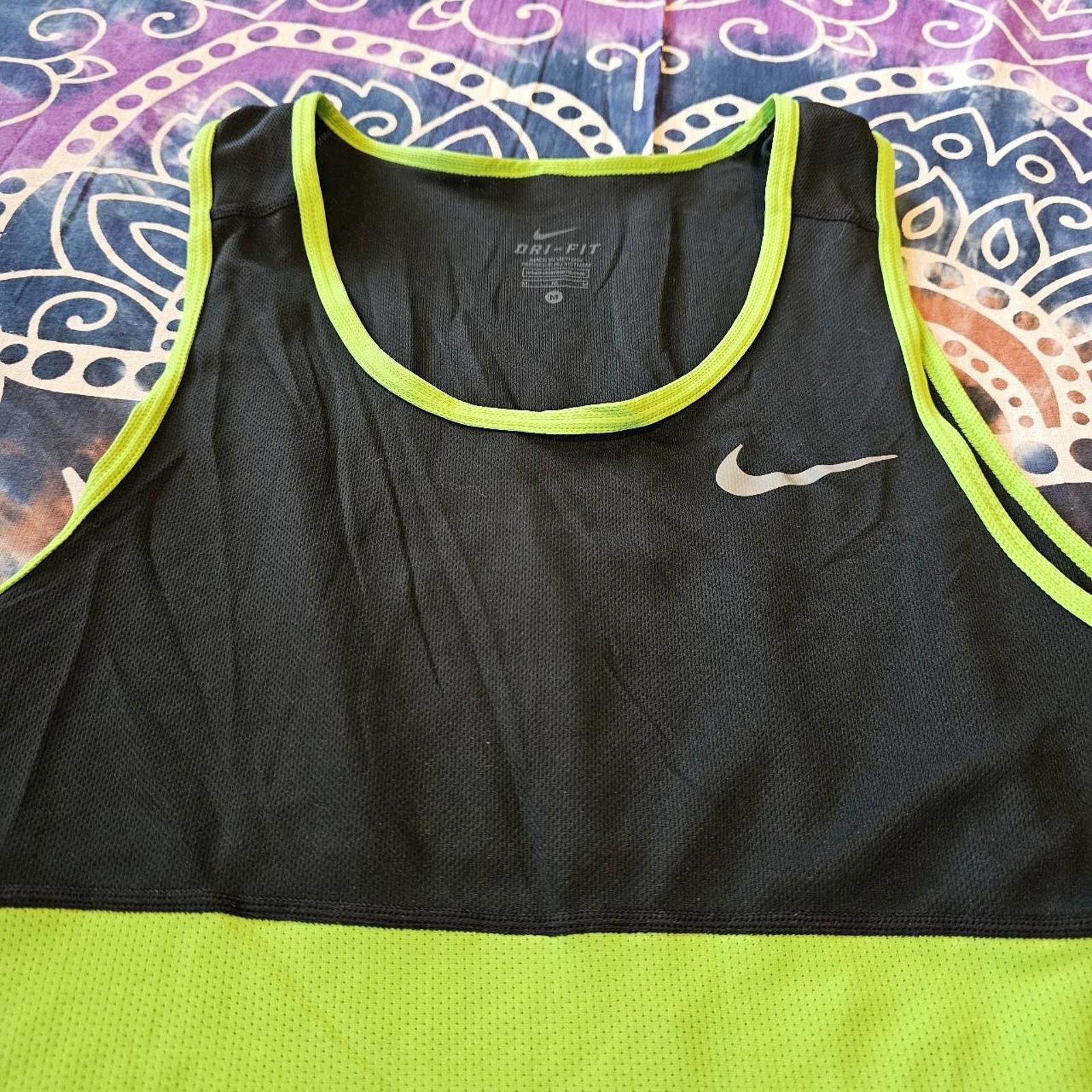Nike Nike Men's Black and Green Tank Size US M / EU 48-50 / 2 - 3 Thumbnail