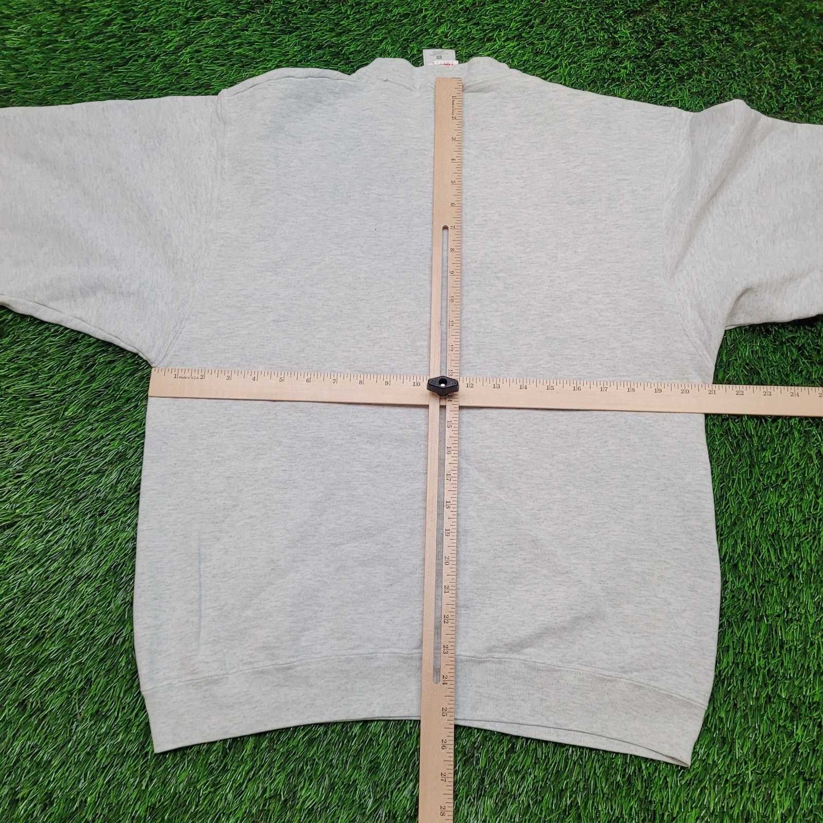 Fruit Of The Loom VTG 90s St Louis Rams NFC Champions Sweatshirt M Cropped Size US M / EU 48-50 / 2 - 7 Thumbnail