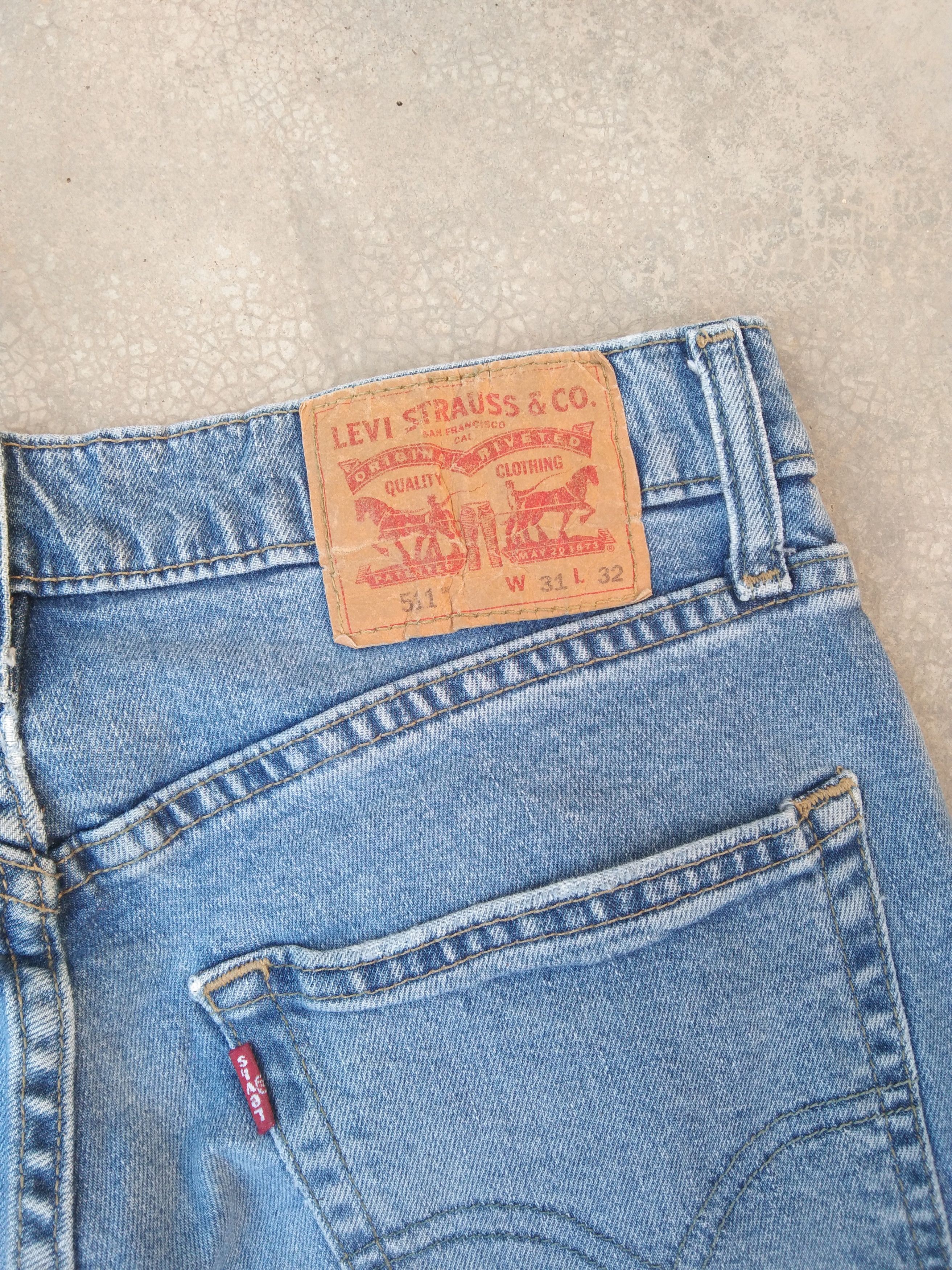 Levi's Vintage Levi's Jeans 511 Distressed Denim 31x32 Size US 31 - 3 Thumbnail