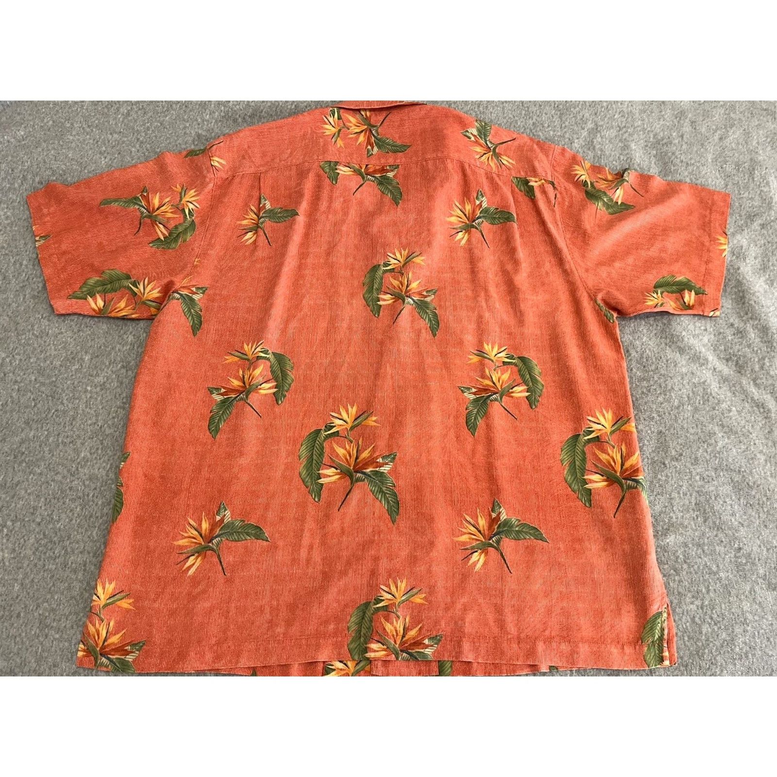 Tommy Bahama Tommy Bahama Button-Up Hawaiian Shirt Silk Floral Mens XL Multicolor Short Sleeve Beach Aloha Tropical Size US XL / EU 56 / 4 - 4 Thumbnail