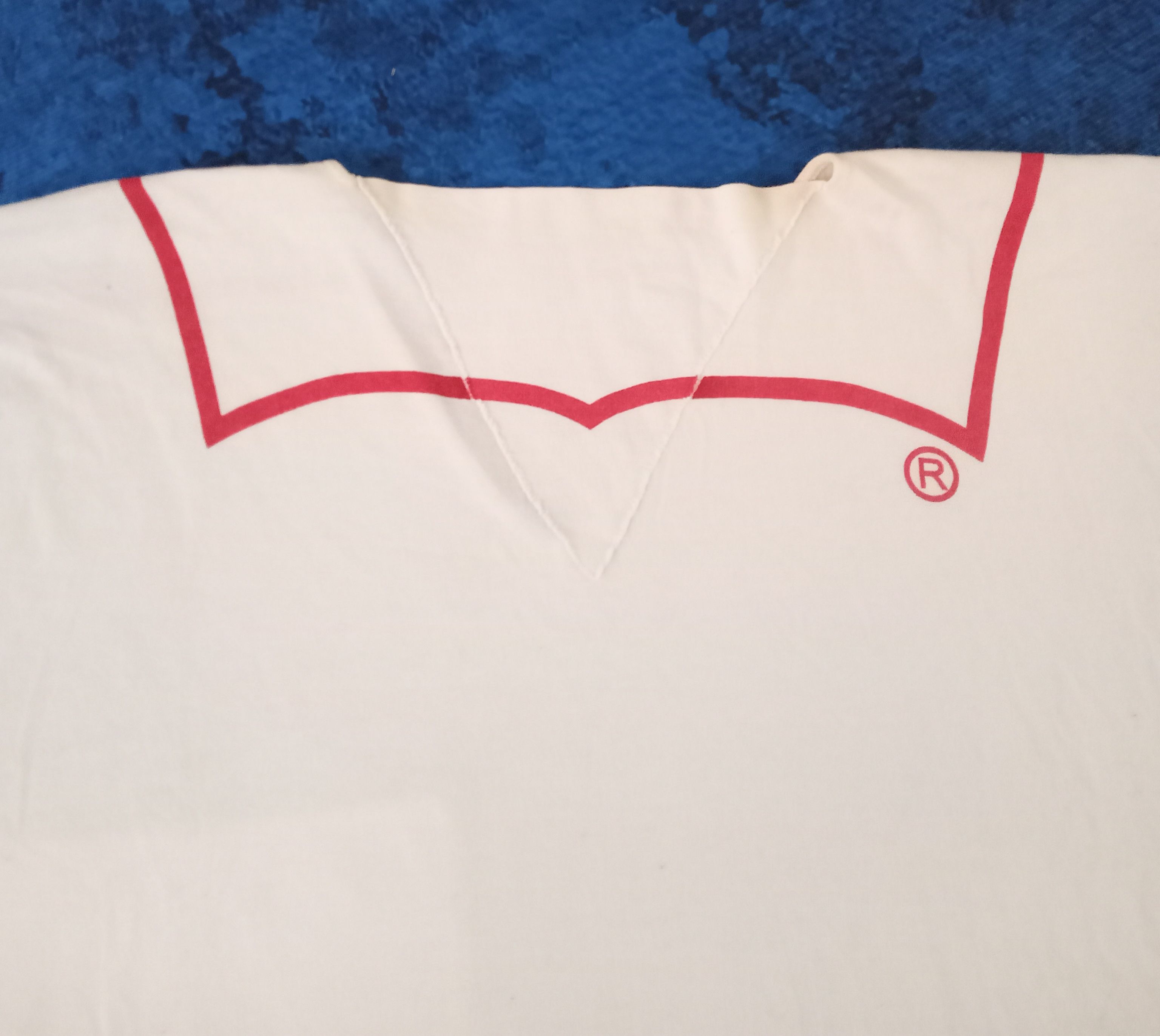 Levi's Levi's Extremely Rare Design T Shirt Size US L / EU 52-54 / 3 - 4 Thumbnail