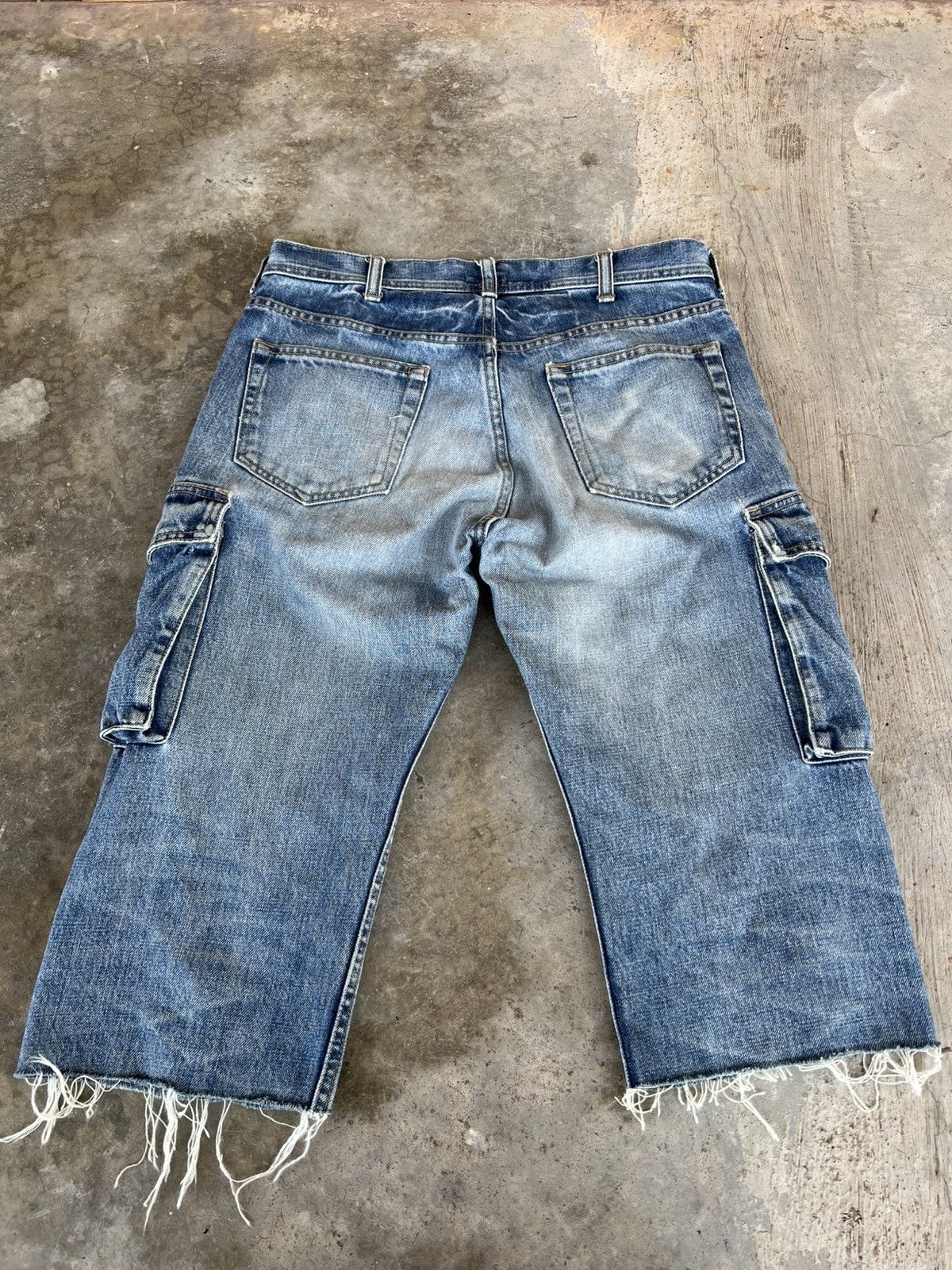 Spellbound Vintage Spellbound Distress Short Jean Size US 30 / EU 46 - 2 Thumbnail