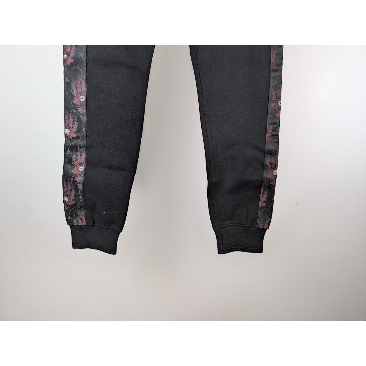 Alexander McQueen o1rshd1 Sweatpants & Joggers in Black Size US 32 / EU 48 - 4 Thumbnail