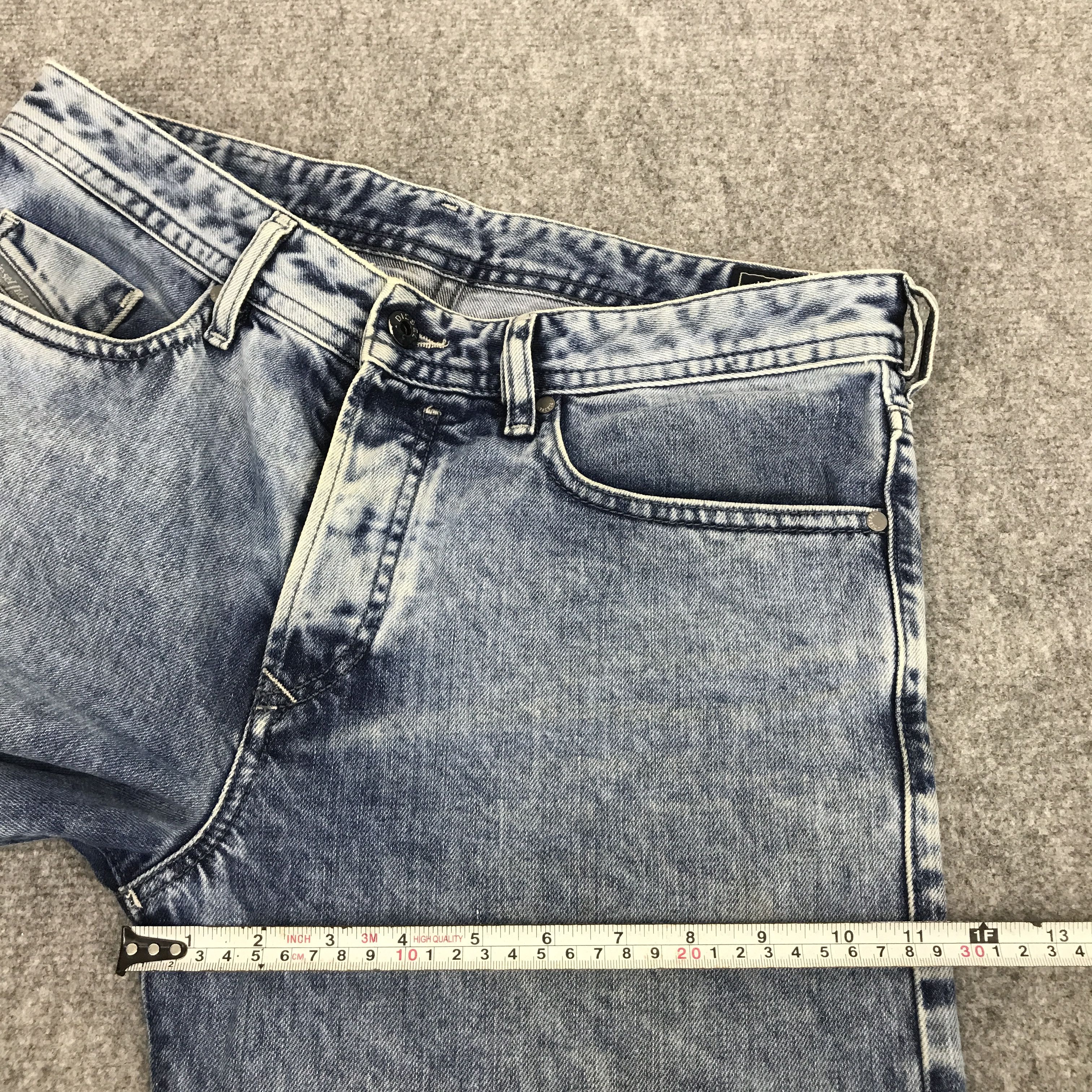 Diesel DIESEL INDUSTRY GUARANTEED DENIM JEANS SHORTS Size US 30 / EU 46 - 11 Thumbnail