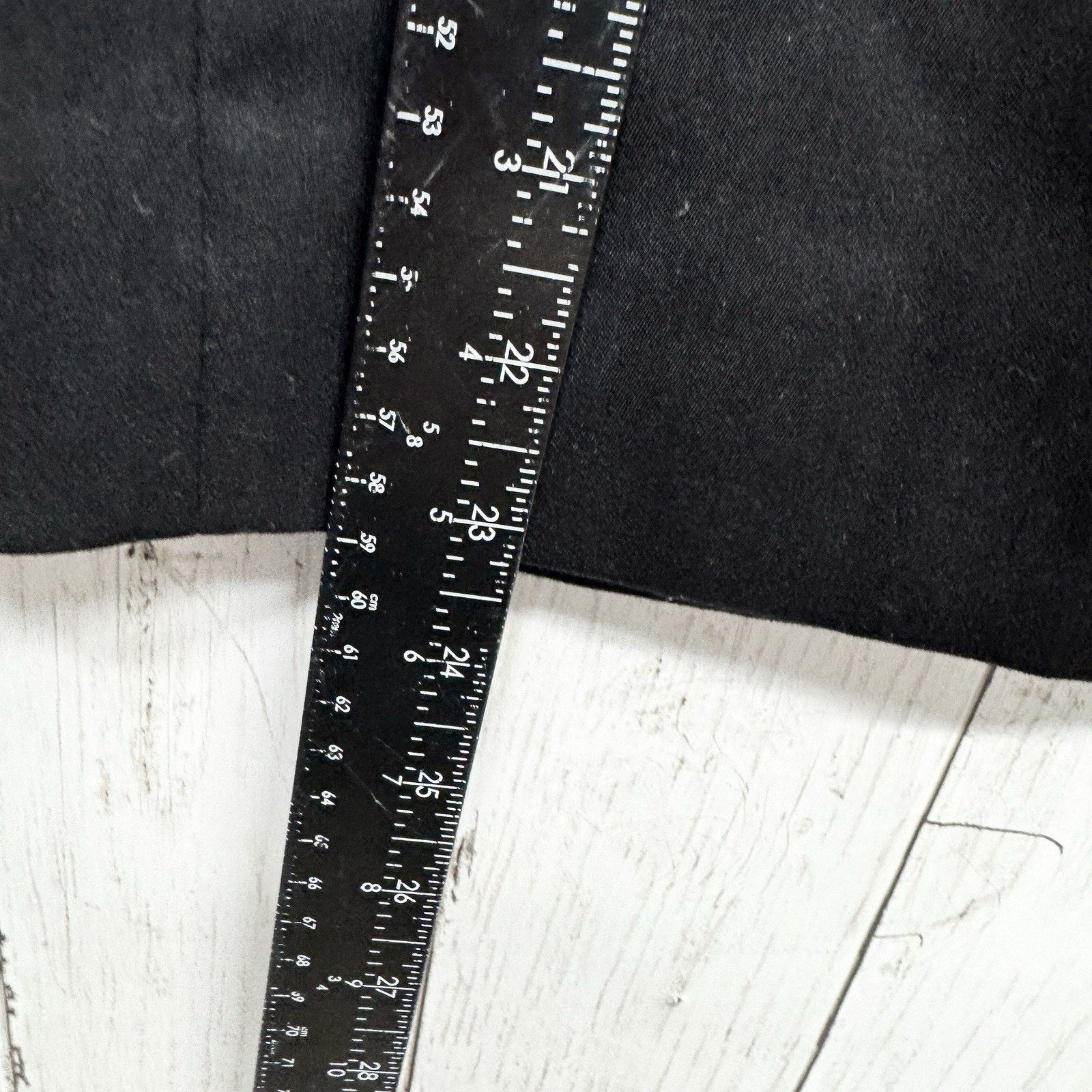 White House Black Market White House Black Market Skirt Sz 6 Straight Pencil Midi Zip Size 28" / US 6 / IT 42 - 3 Thumbnail