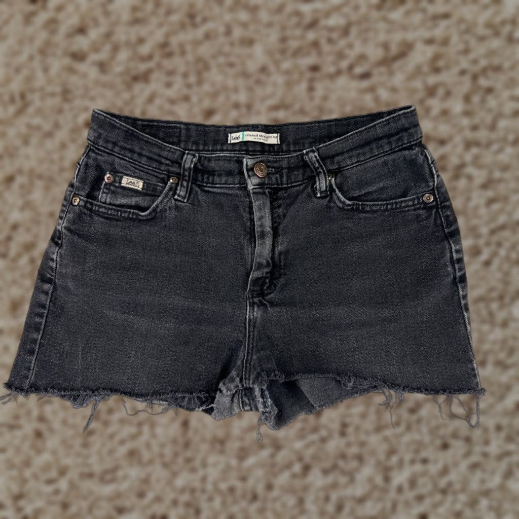Lee Lee Shorts Women Black Denim Cut-Off Relaxed Mid Rise 26x1 Size 6 Womens Size 28" / US 6 / IT 42 - 1 Thumbnail